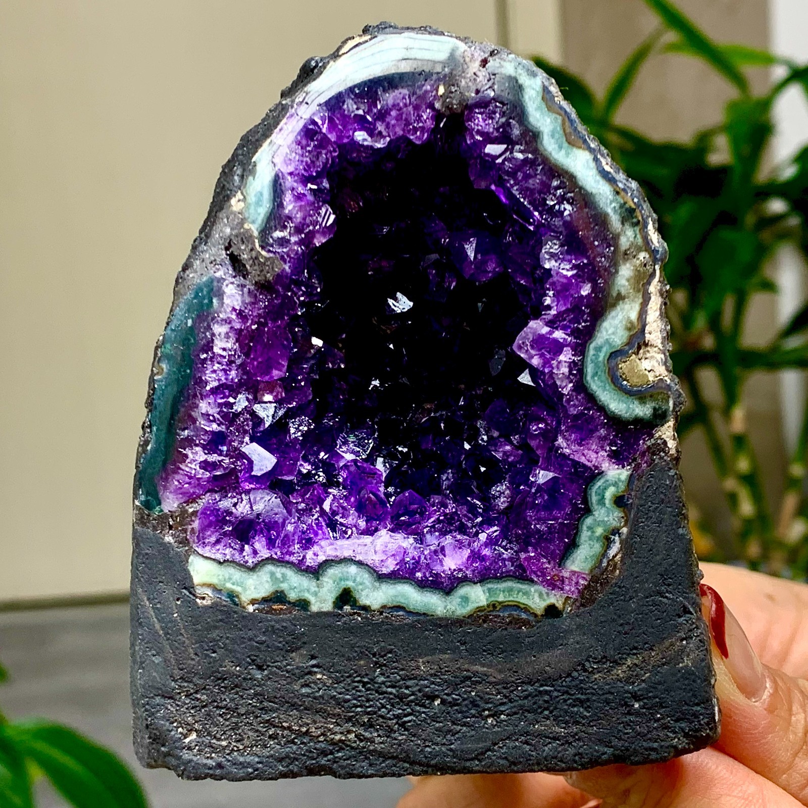 488g Natural Amethyst geode quartz cluster crystal specimen Healing 615