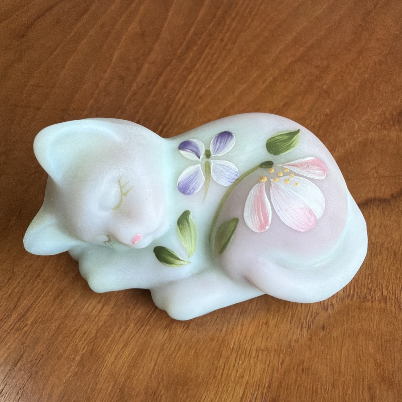 Fenton Limited Edition Hand painted Lotus Mist Burmese Sleeping Kitten #145/3500