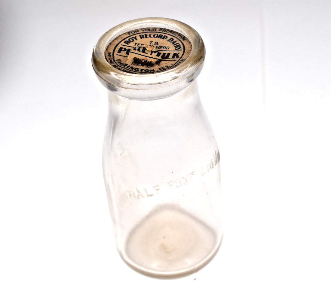 Half Pint Milk Bottle Farmington Il. Roy Record Dairy 5 1/2\
