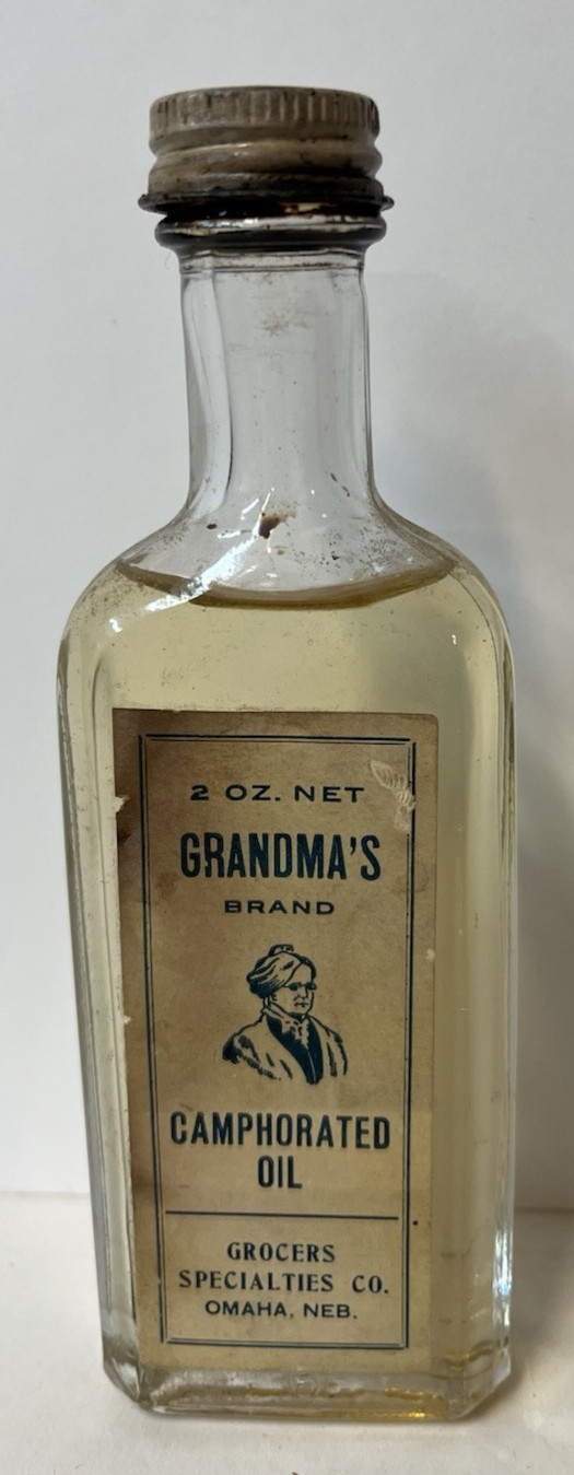 Vintage Grandma\'s Brand 2 oz. Full Camphorated Oil Grocers Specialties Omaha, NE