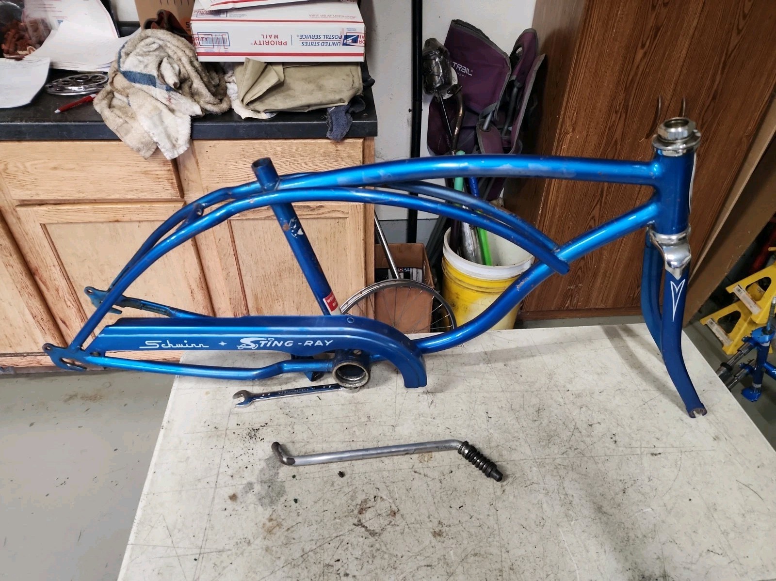 1979 SCHWINN STINGRAY SKY BLUE FRAME FORK +CHAINGUARD NICE ORIGINAL PAINT L$$K