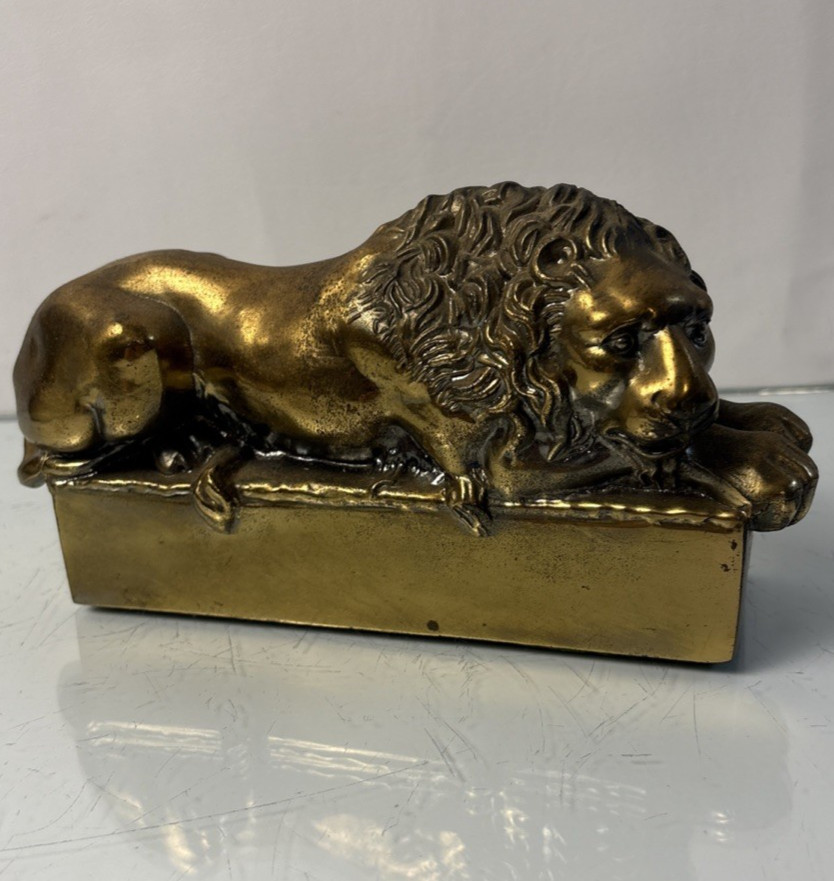 Antonio Canova Marked Reclining Lion Bronze Tone Sculpture Paperweight 8\