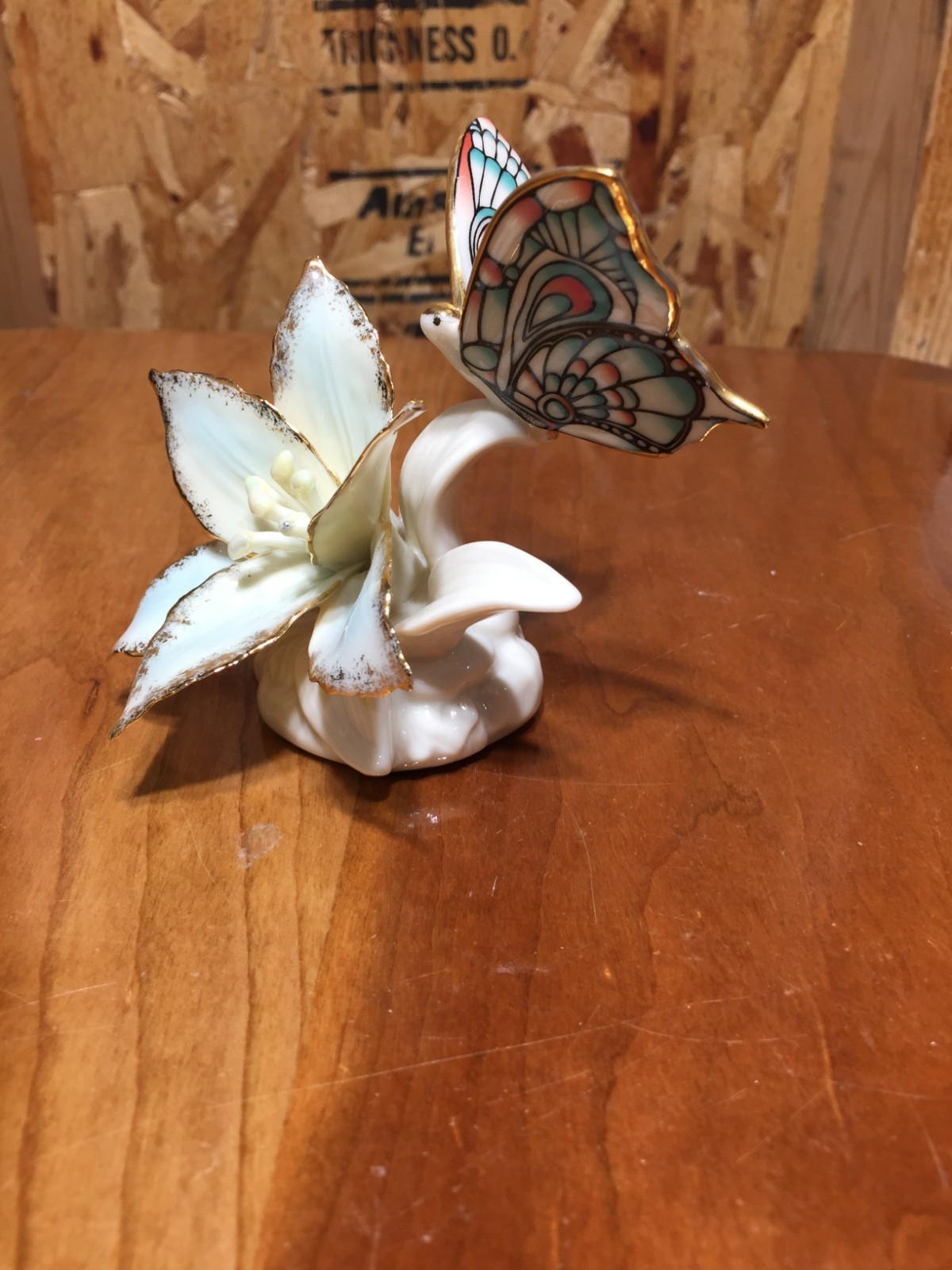 Lenox Shimmering Blue Butterfly 24-Karat Gold Trim