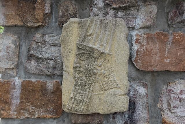 Photo:Berkeley Springs WV 2015 Stone Wall Detail Berkeley Springs Castle