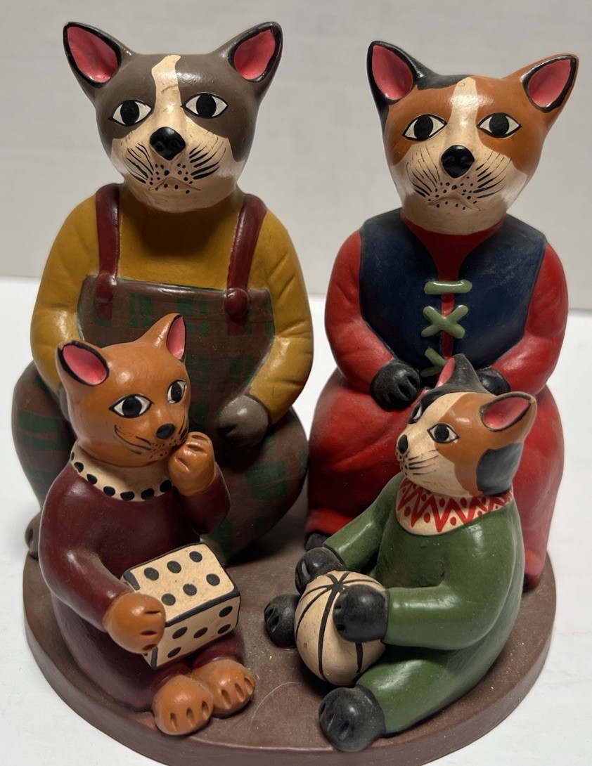 Handmade Peruvian Folk Art Pottery Storyteller Figurine 4 Cats Feline Kitten