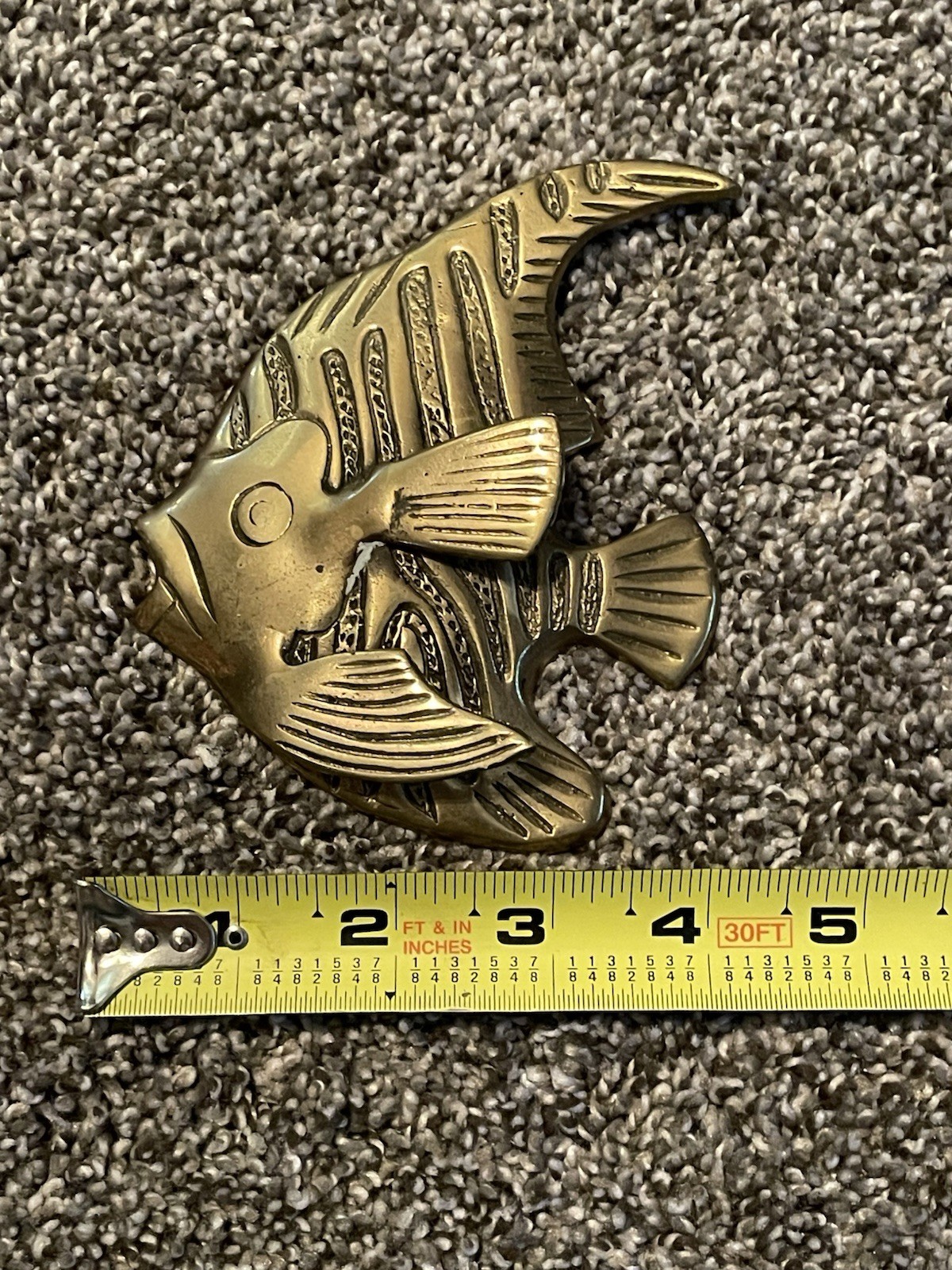 VINTAGE SOLID BRASS TROPICAL ANGEL FISH WALL HANGING DECOR