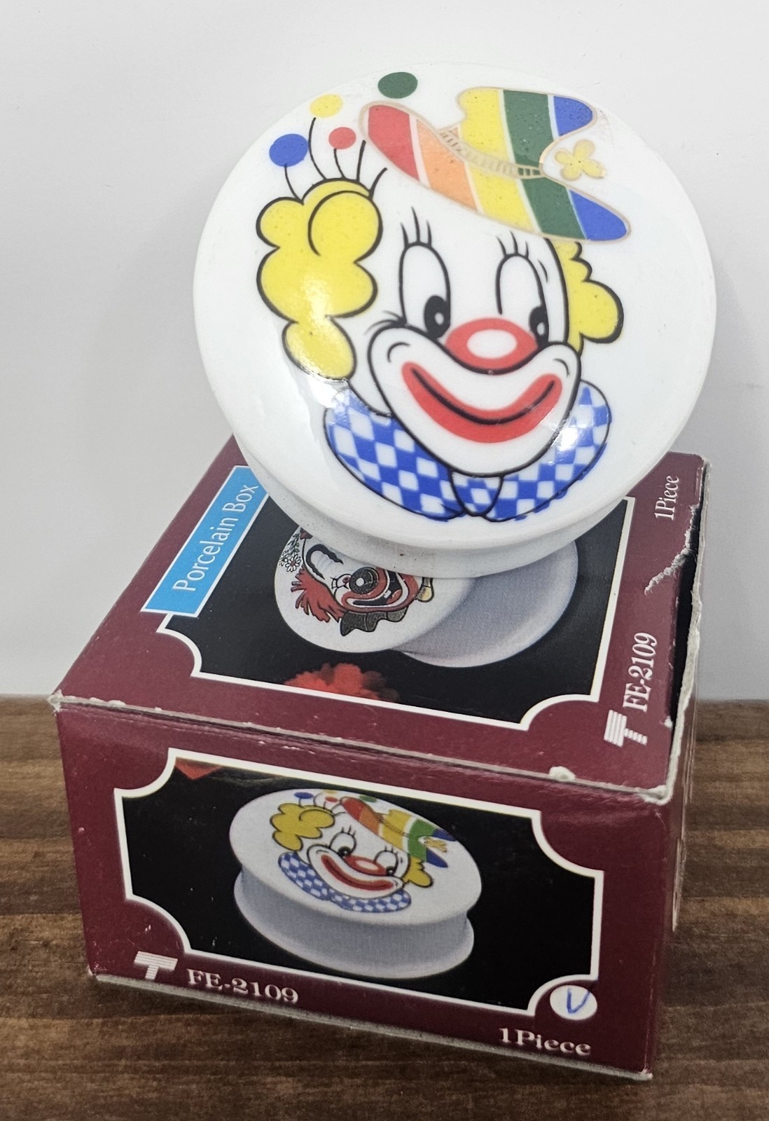 Vintage Trippies Inc. 90\'s Porcelain Trinket Keepsake Box Clown 2\