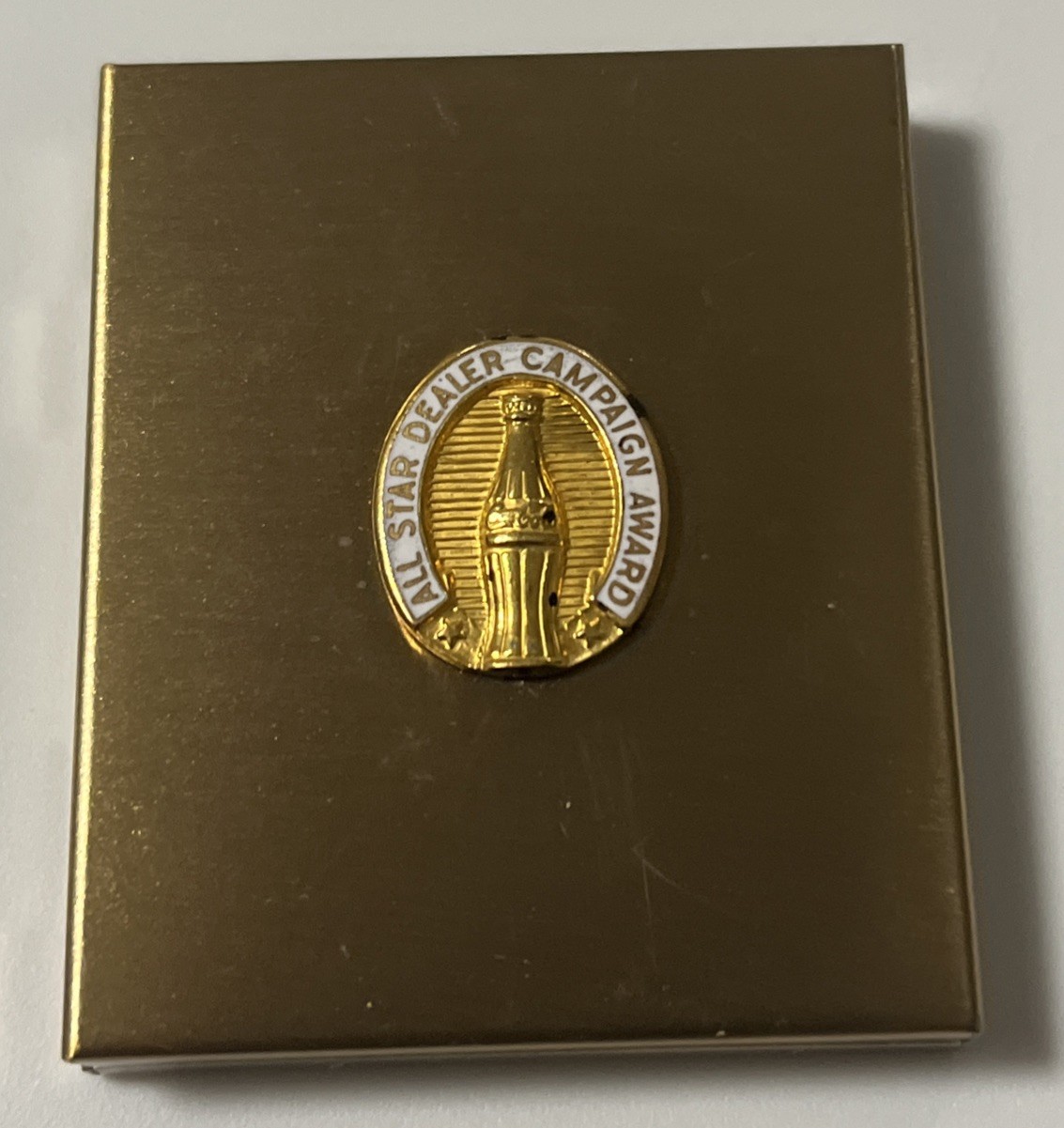 VTG 1940s Coca Cola Award PHOTOGRAPHS BRUSHED GOLD TONE CASE Clark Gable +