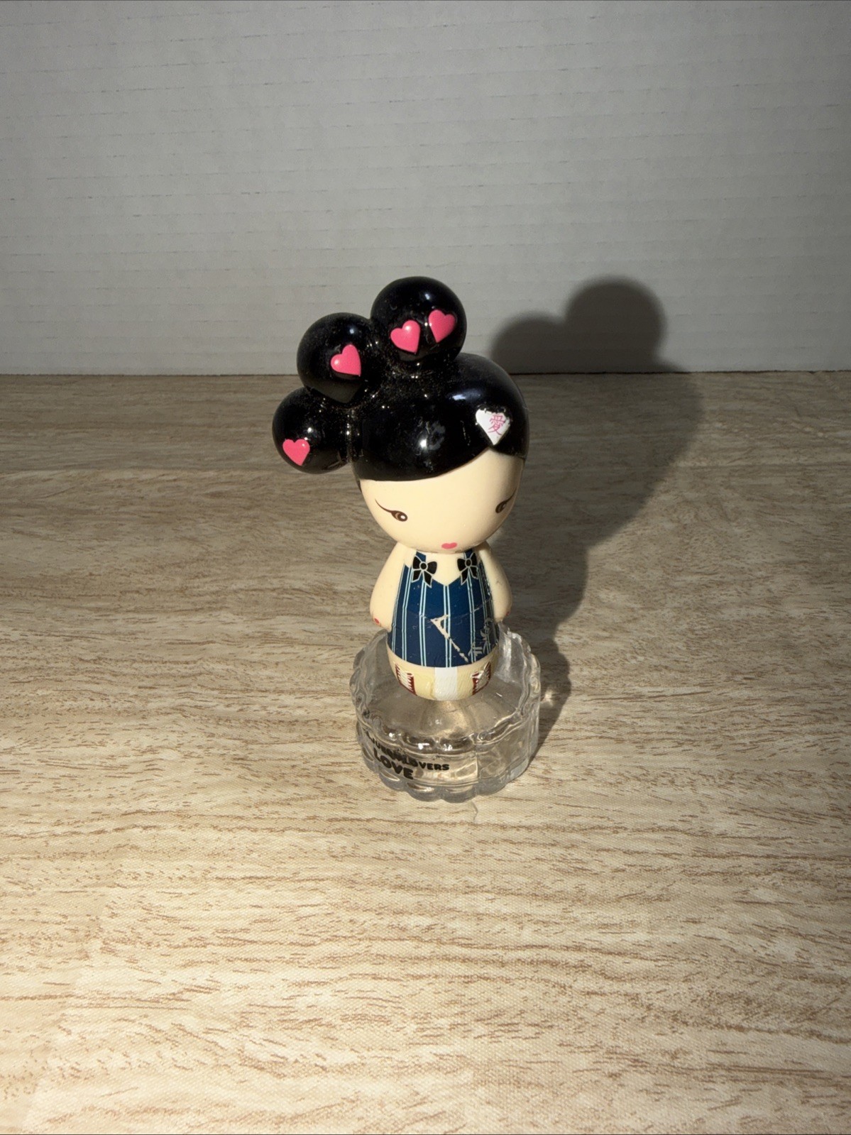 Harajuku Lovers Love figurine bottle Gwen Steffani