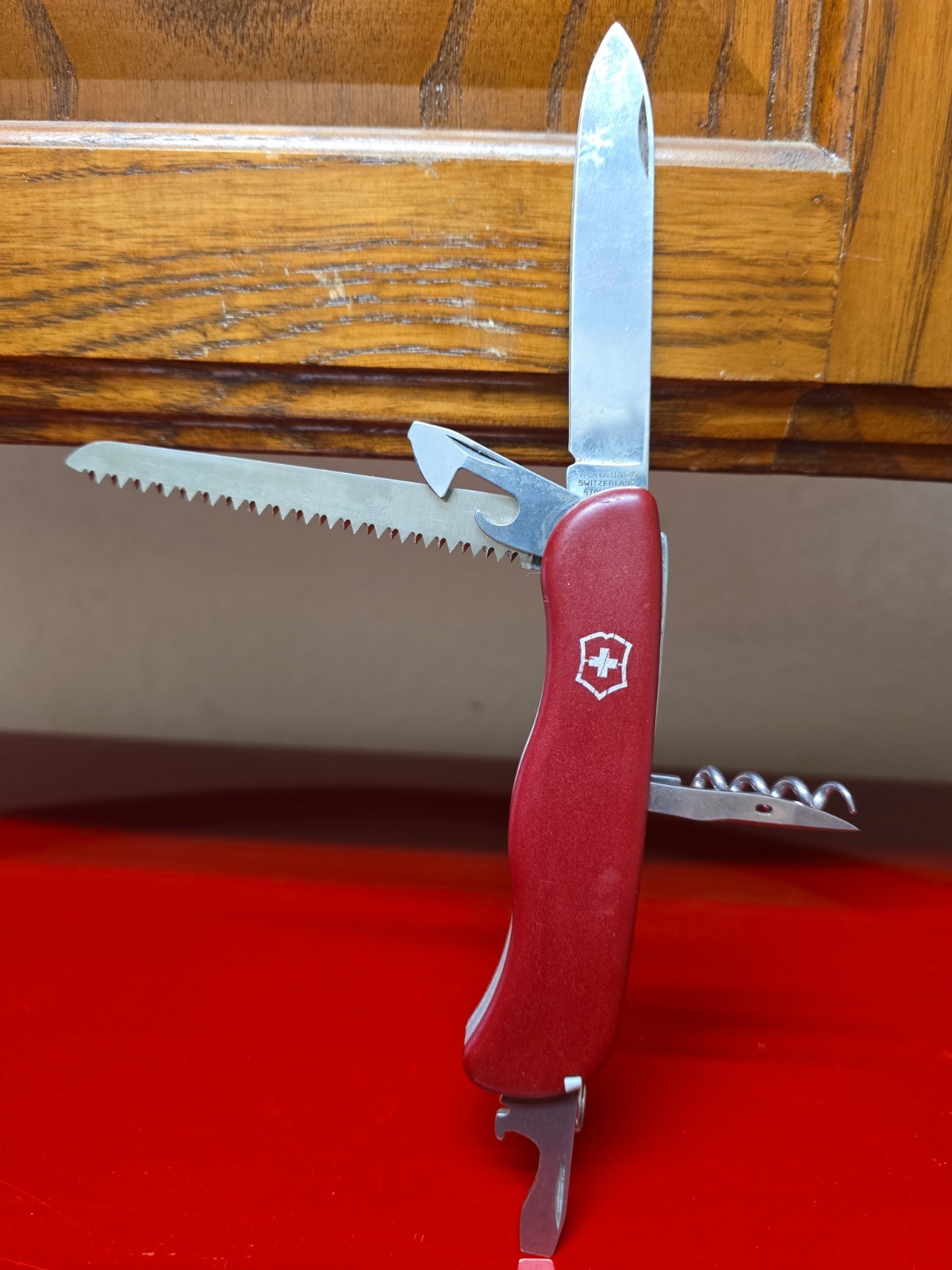 Victorinox Swiss Army Picnicker Slide Locking 111mm Folding Pocket Knife Tool