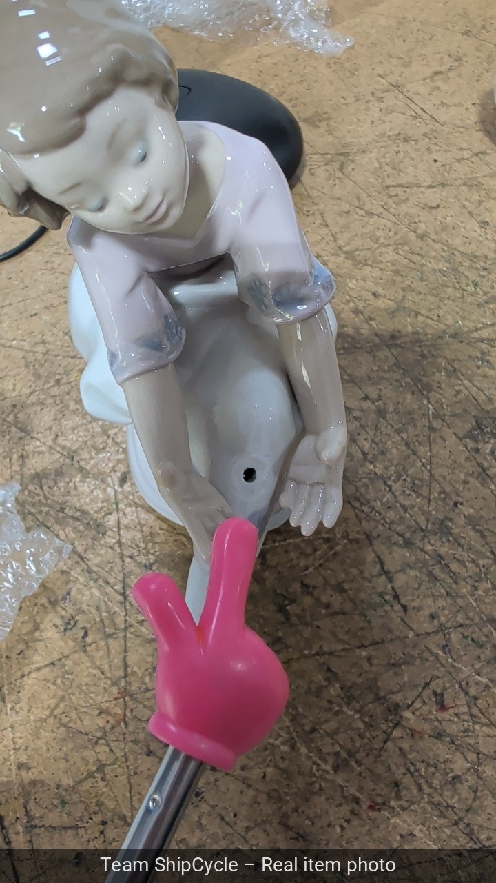 DEFECTIVE Vintage 1993 Lladr Porcelain Figurine Best Friend Girl  Teddy  G3D