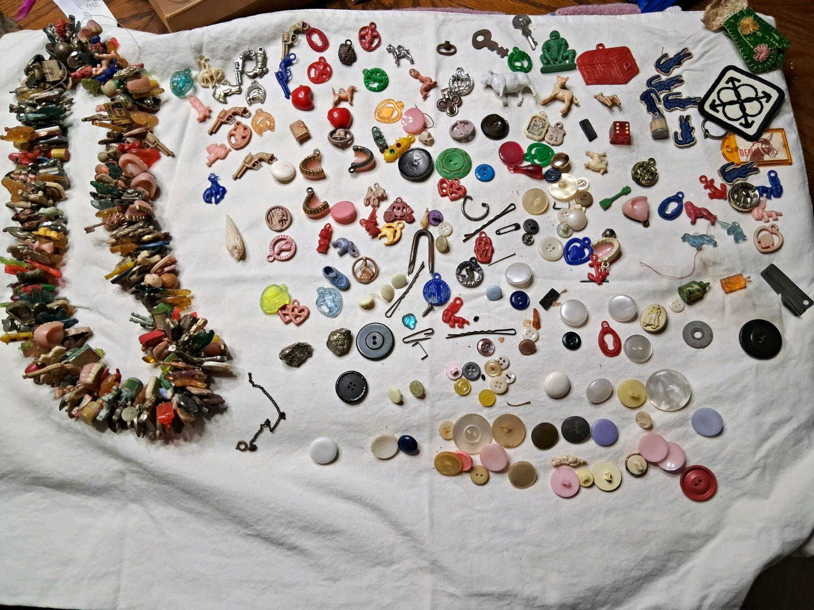Huge Vintage Mixed Button & Novelty Charm Lot Sewing Craft Assorted