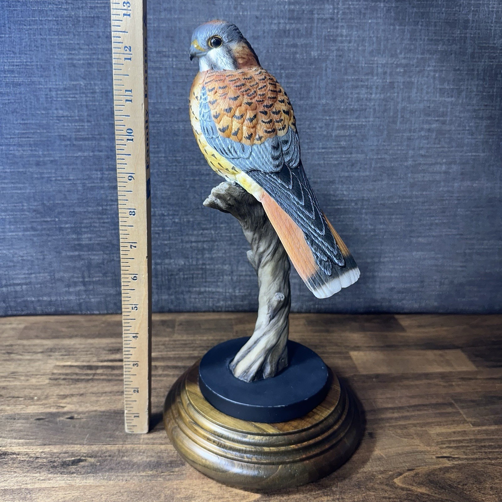 Vintage Richard Lamson Studio American Kestrel Falcon Bird Statue Sculpture 13”