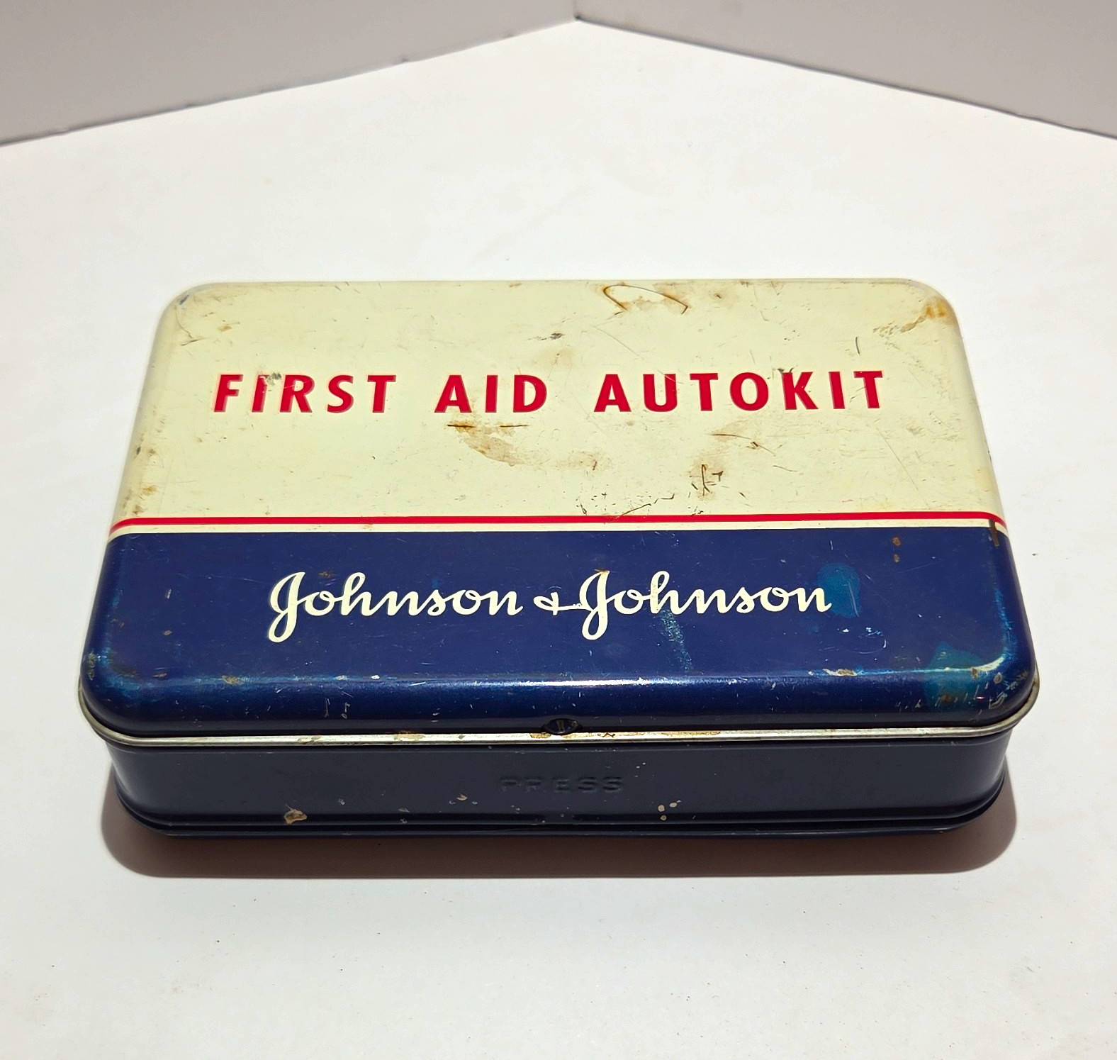 Vintage 1950s Johnson & Johnson First Aid Autokit Tin Original Contents