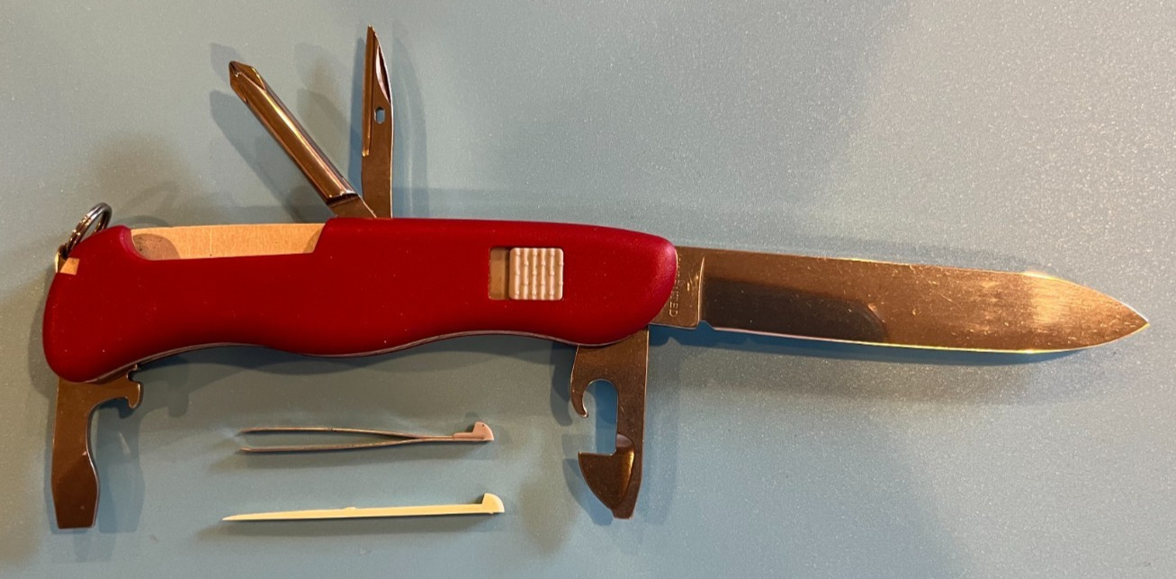 Victorinox Picnicker w/victorinox case, red yellow Multi Tool Slide Lock 111mm