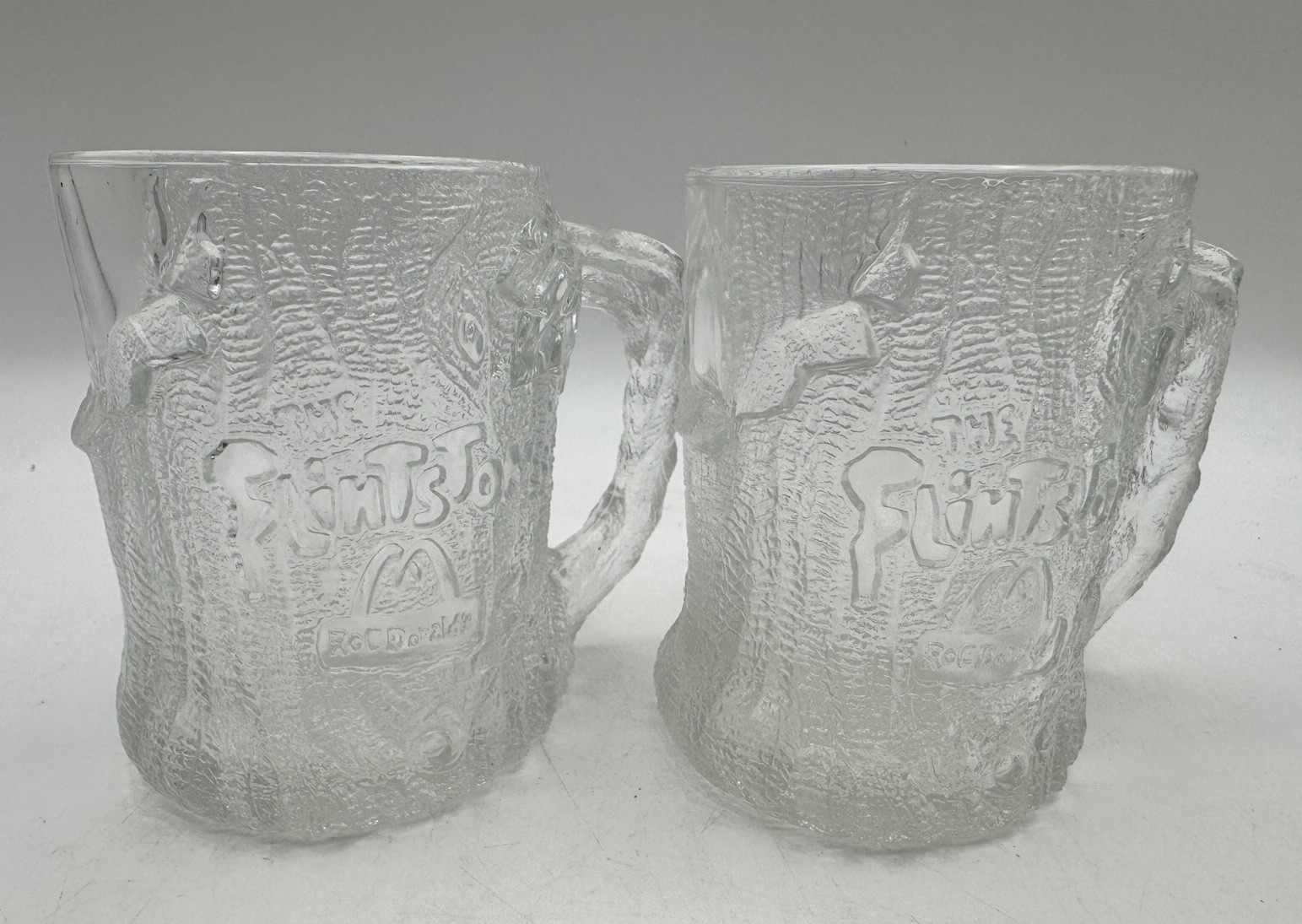 Lot 2 The Flintstones McDonald’s Glass Mugs 1993 Tree Trunk Style Made in France