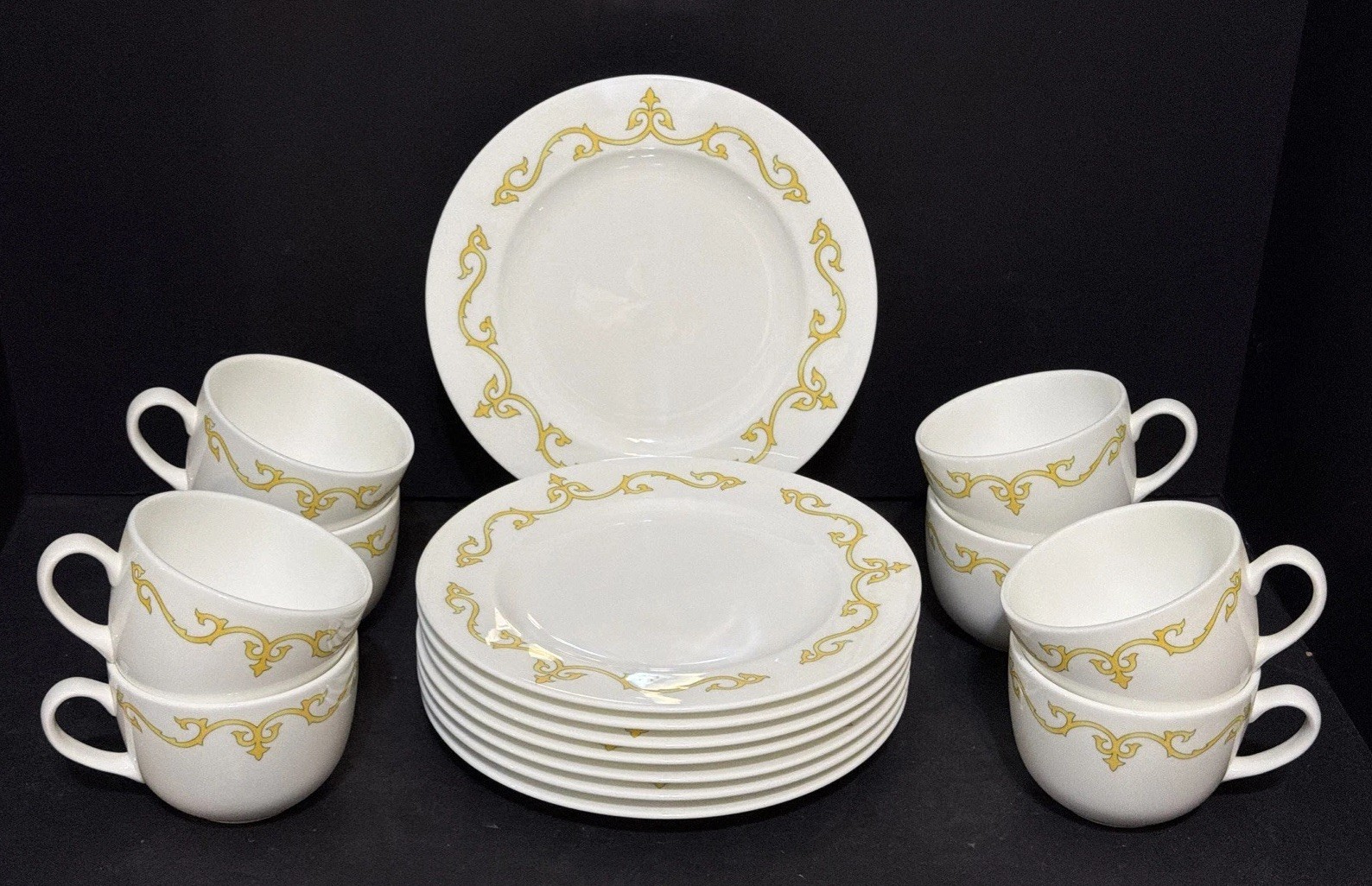 Pfaltzgraff Madelaine Accent Dinnerware Lot of 16 (8 Salad Plates & 8 Cups) USA
