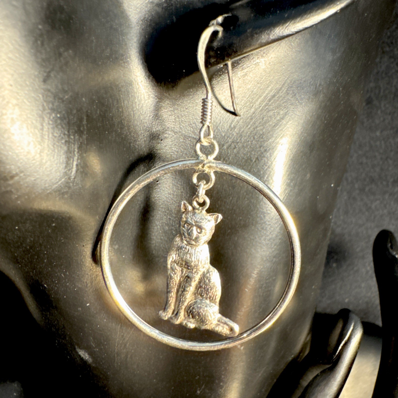 Vintage Sterling Silver 925 Dangle Hoop Seated Cats French Wire Earring