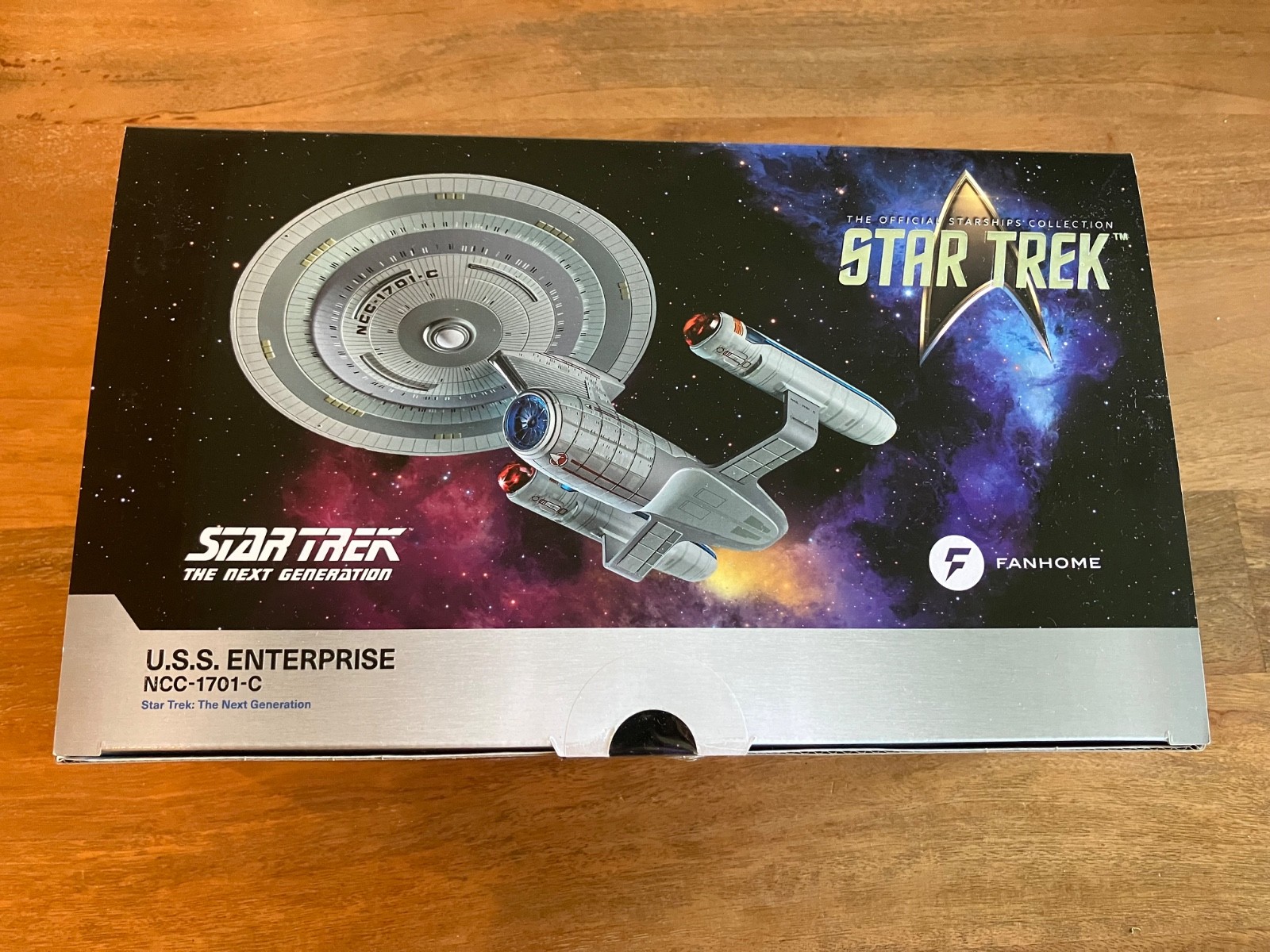 Fanhome (Like Eaglemoss) Star Trek TNG USS Enterprise 1701-C XL - New w/ Mag