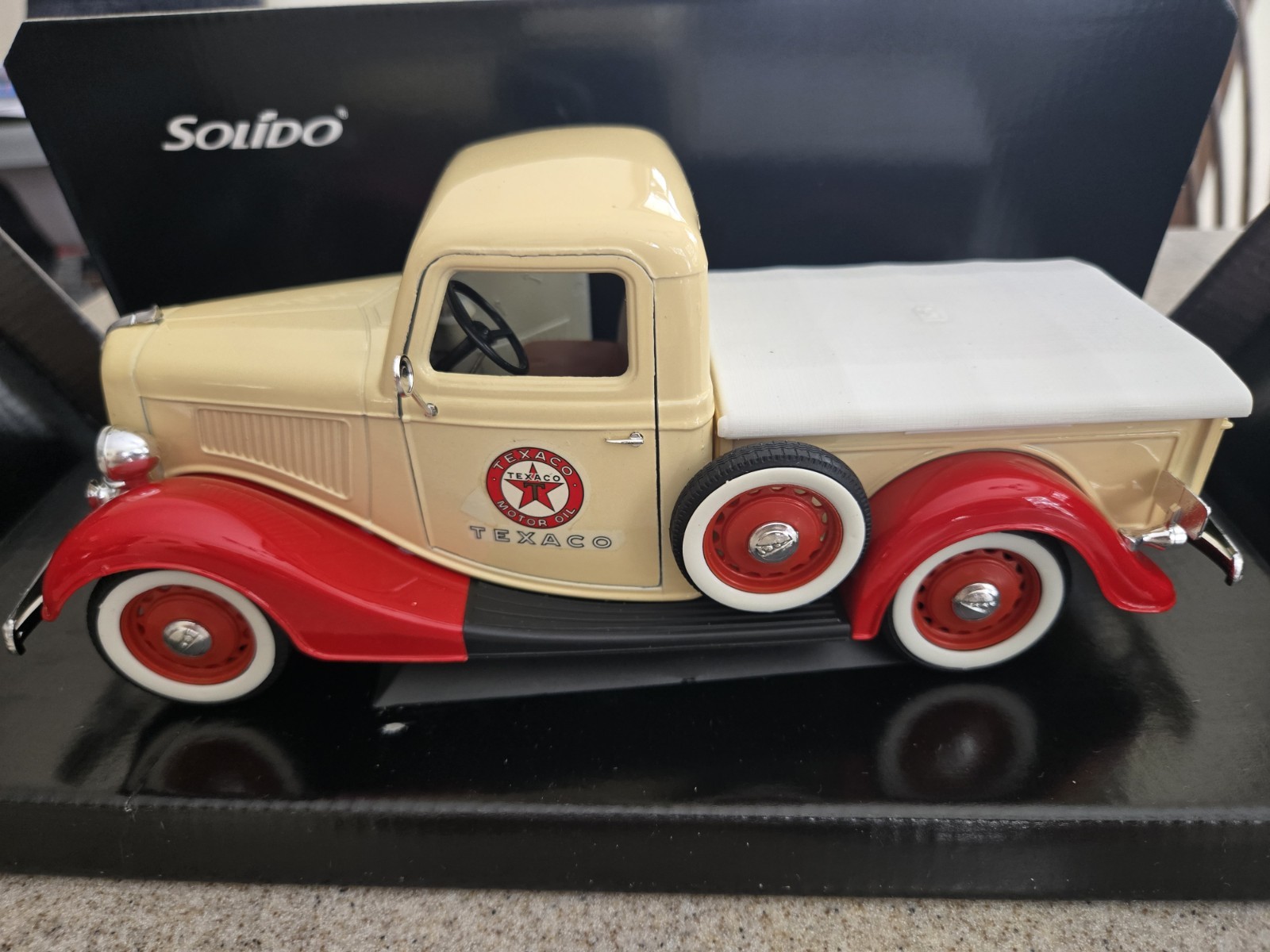 Vintage Prestige Solido Ford Citerne1936 Ref. 8027 Made In France Texaco Truck 