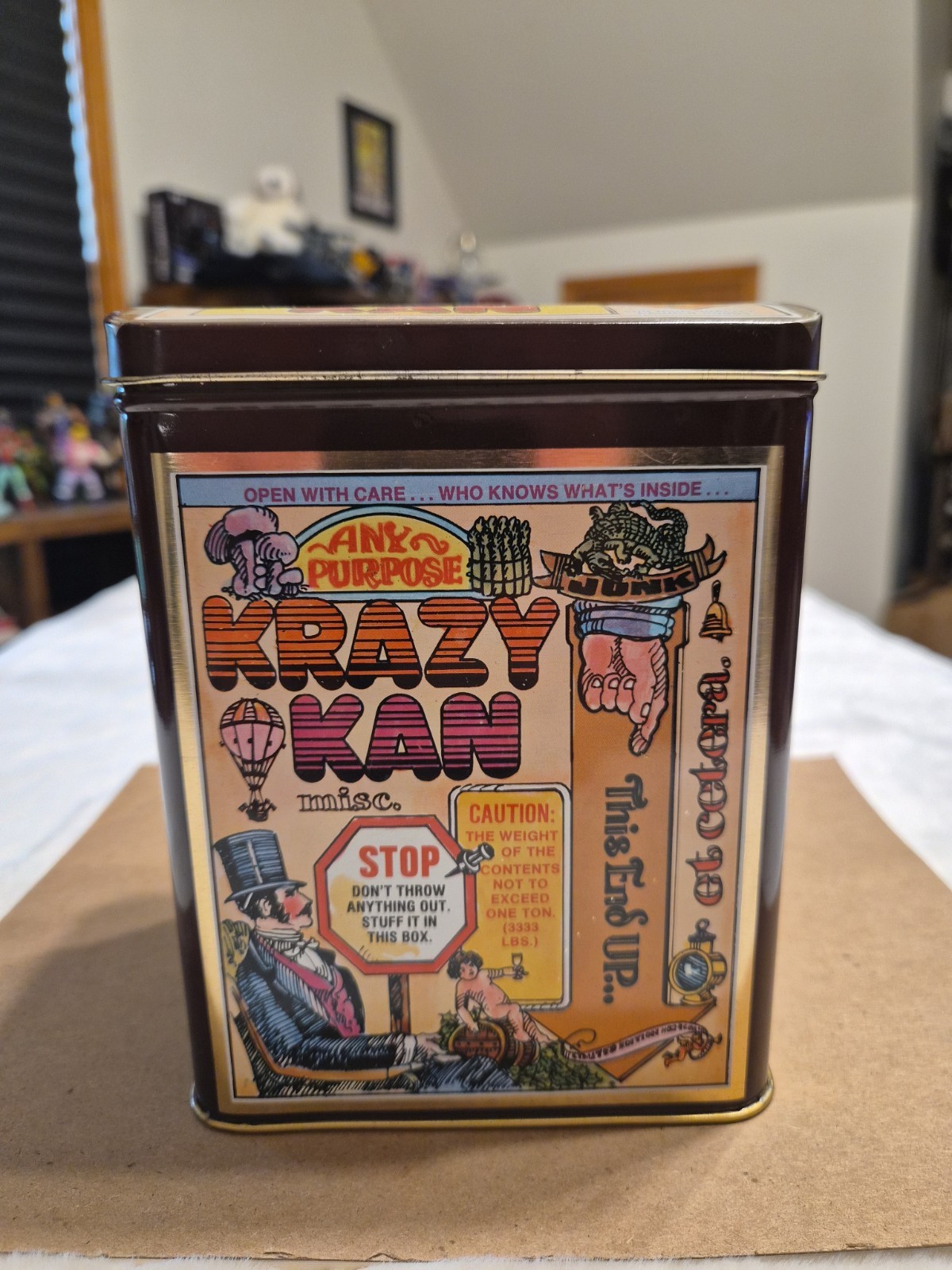 Vintage 1982 Krazy Kan Metal Tin Case Manufacturing Co England Novelty Box Retro