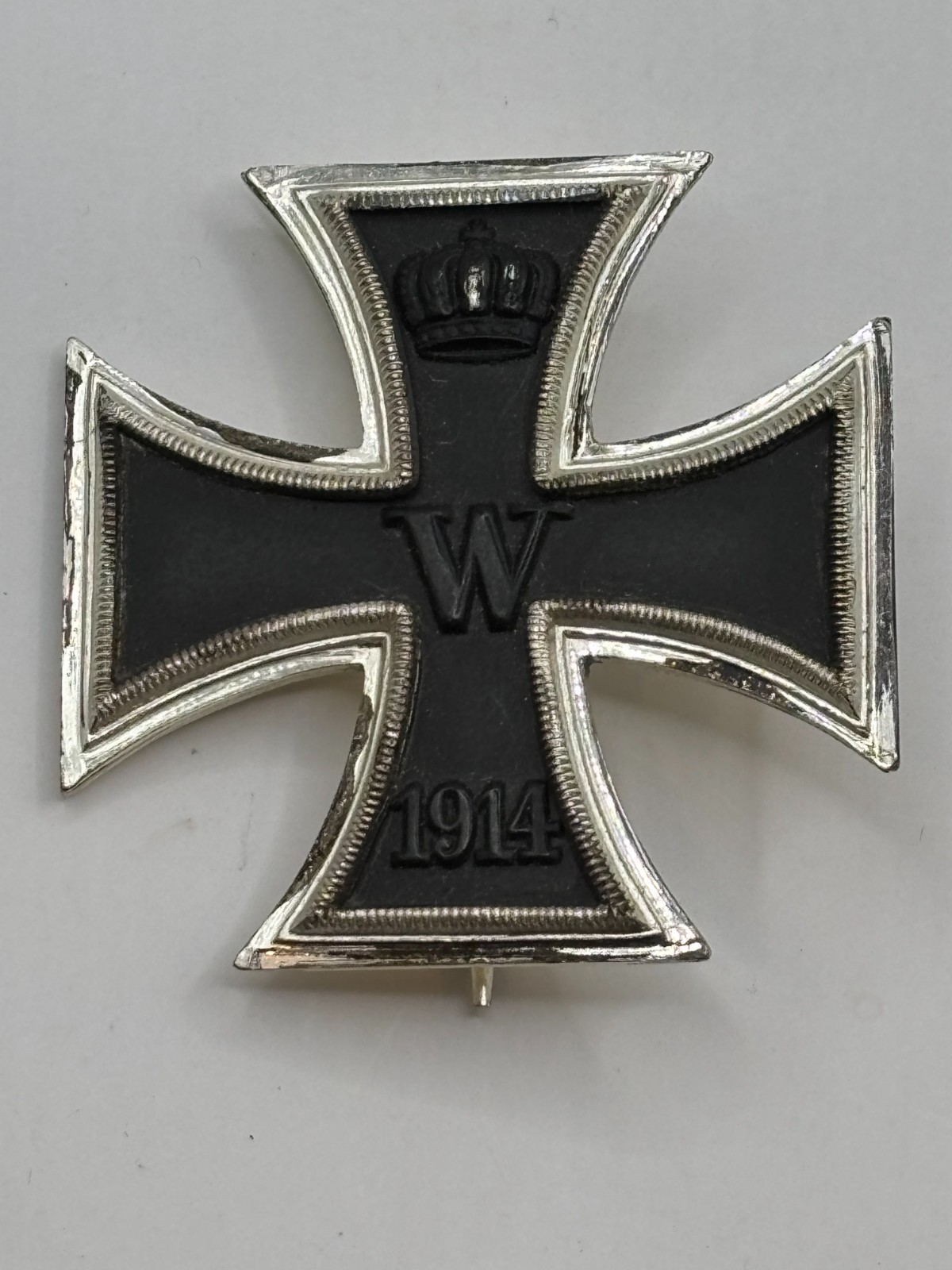 WWI 1914 IRON CROSS 1ST CLASS 3-PIECE MAGNETIC IRON CORE MINT 1957 VERSION
