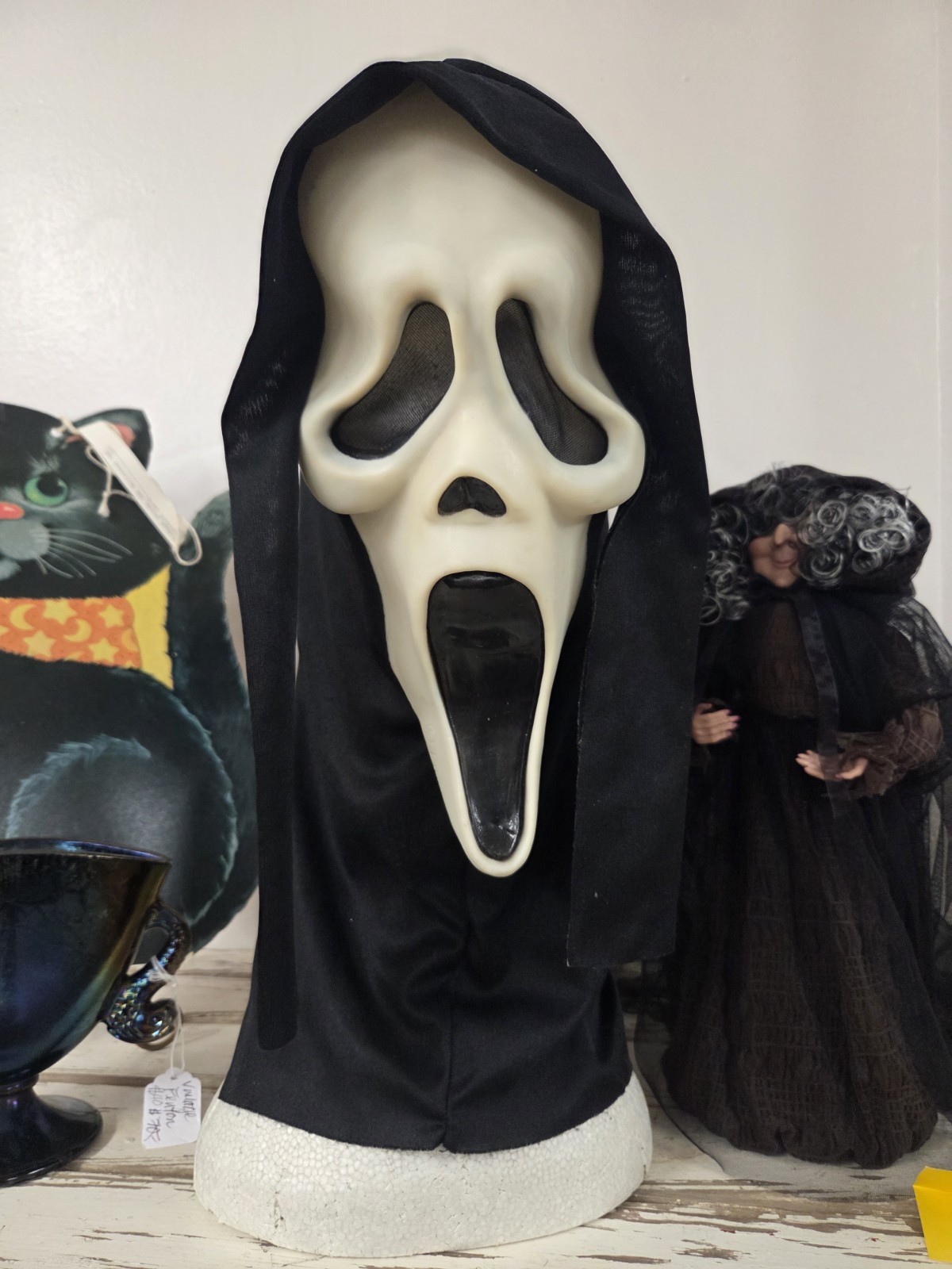 Fun World Scream Ghost Face Mask Vintage Gen 2