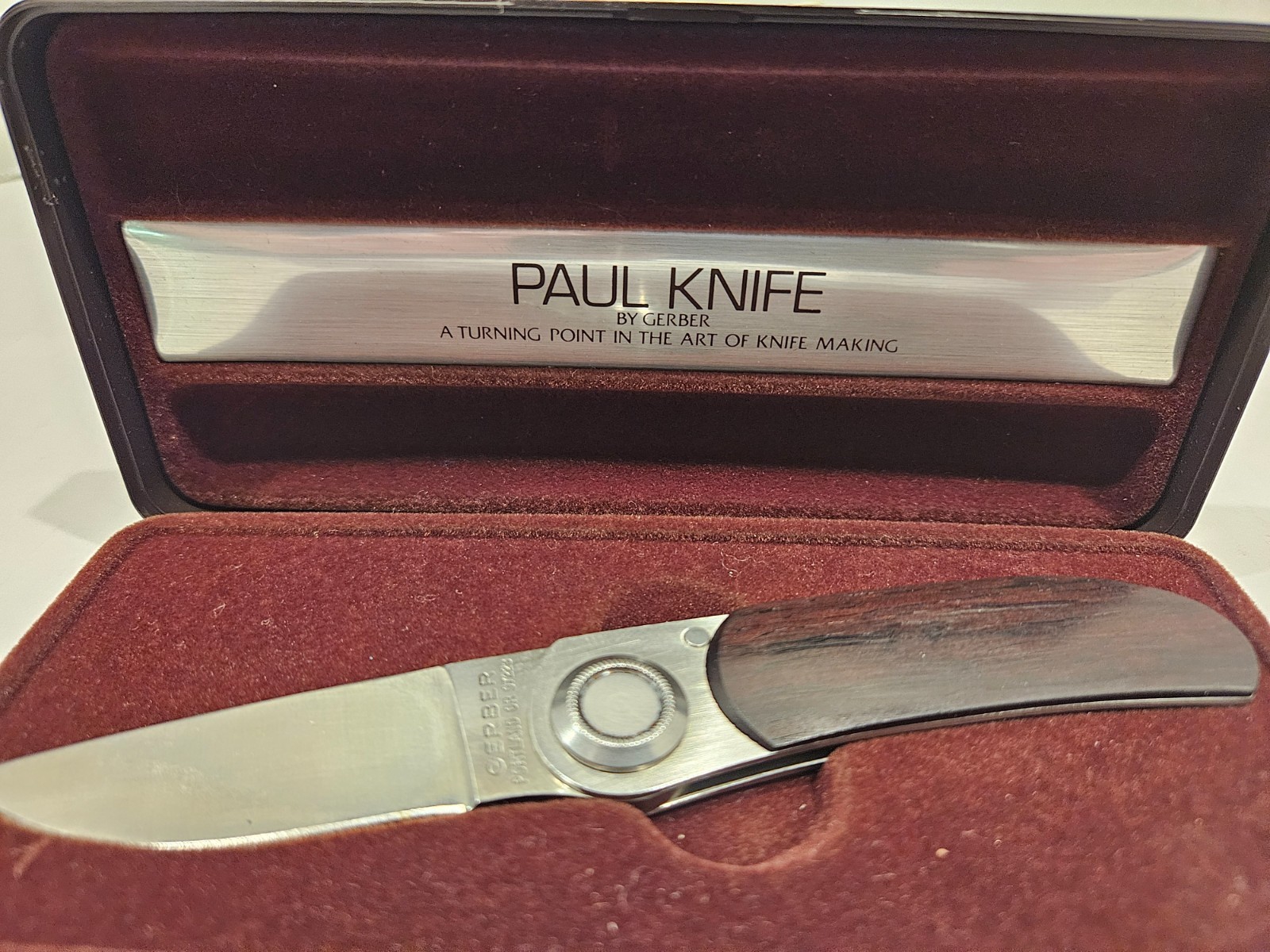 Vintage Gerber Paul Model 2PW Dark Wood Axial Lock Knife USA w/ Case
