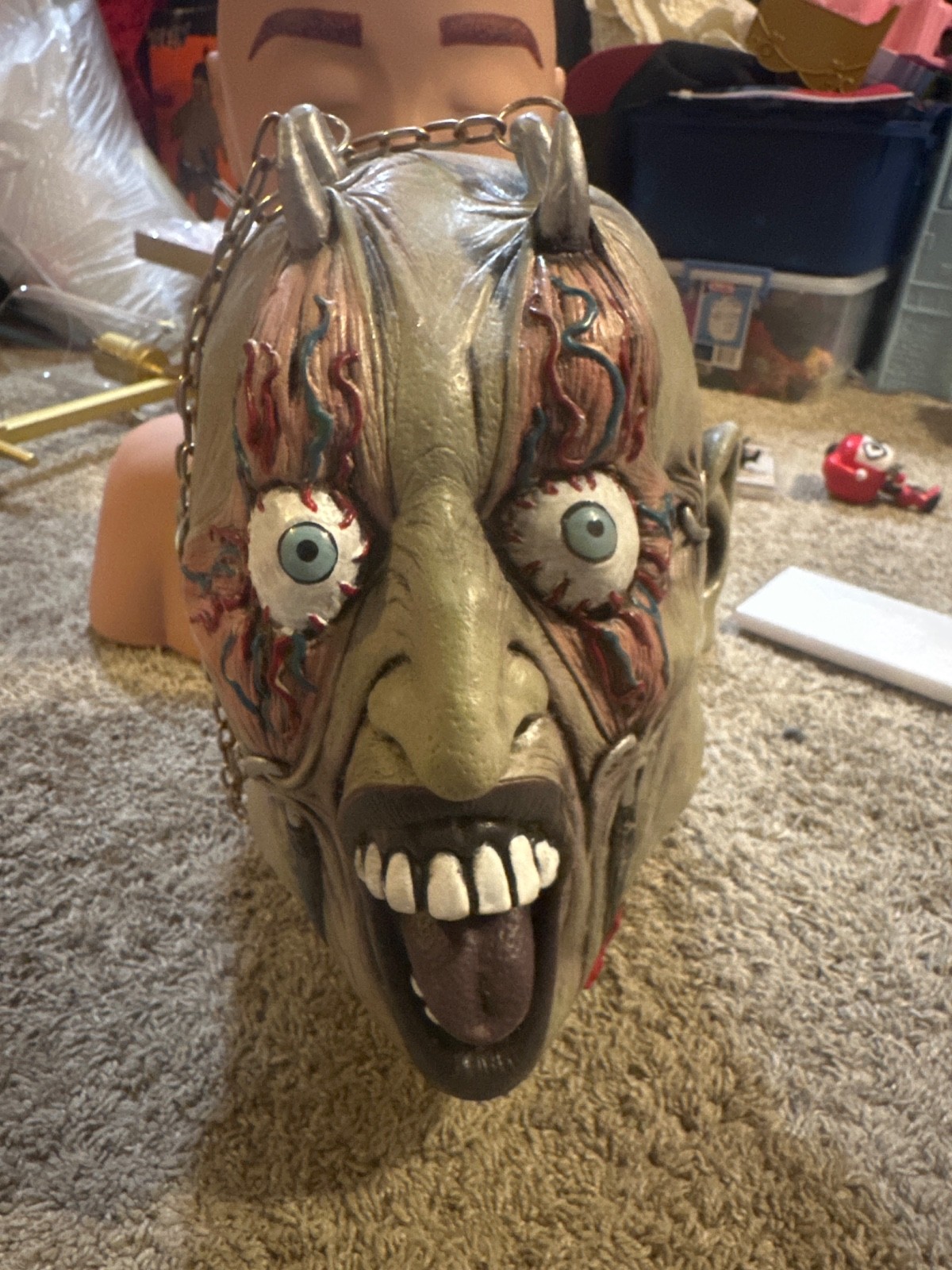 Hanging Severed Head Halloween Decoration Used Great Shape Lifesize