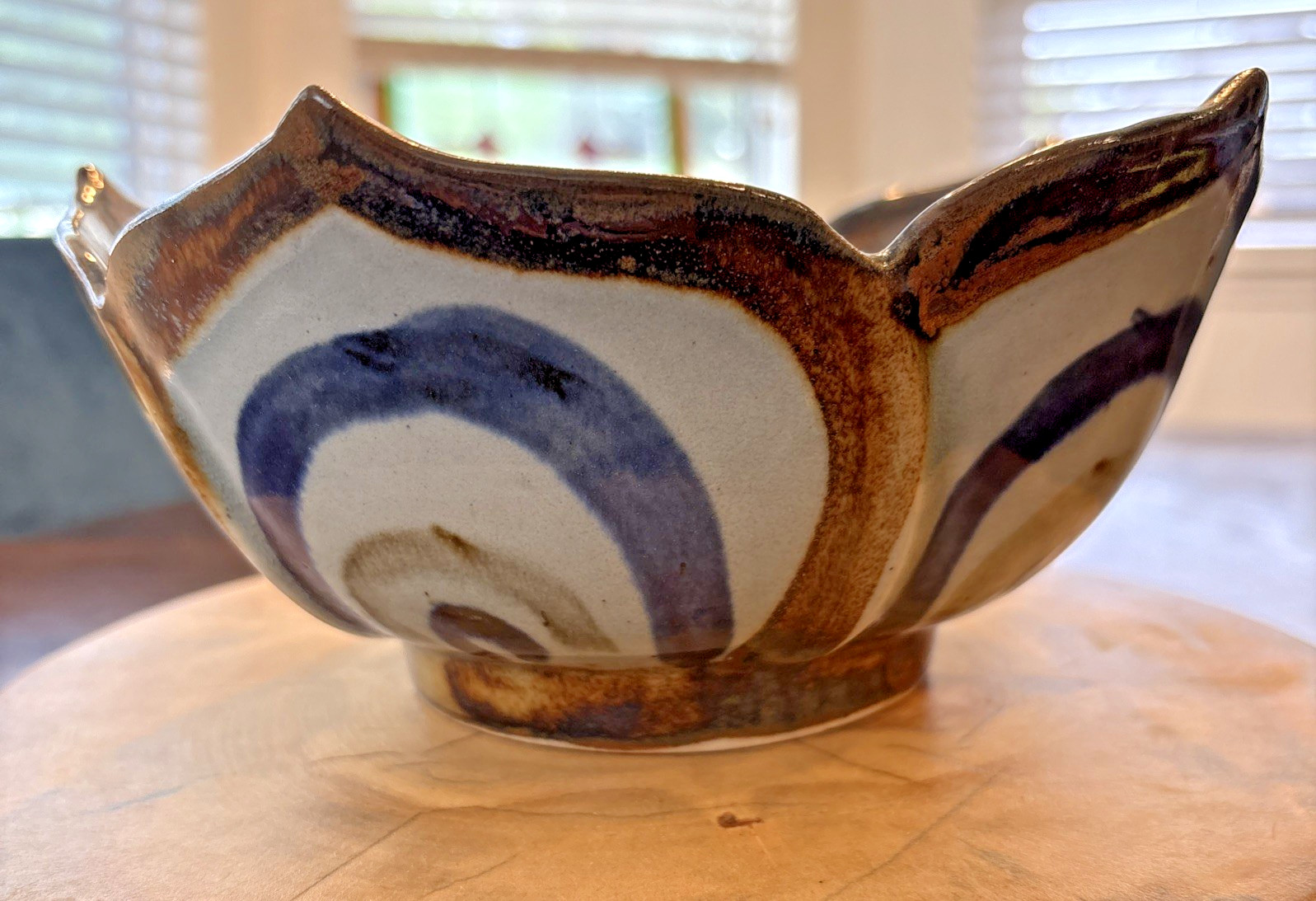 Beautiful Vintage KEN EDWARDS El Palomar Hand Painted Lotus Bowl Signed Mexico 