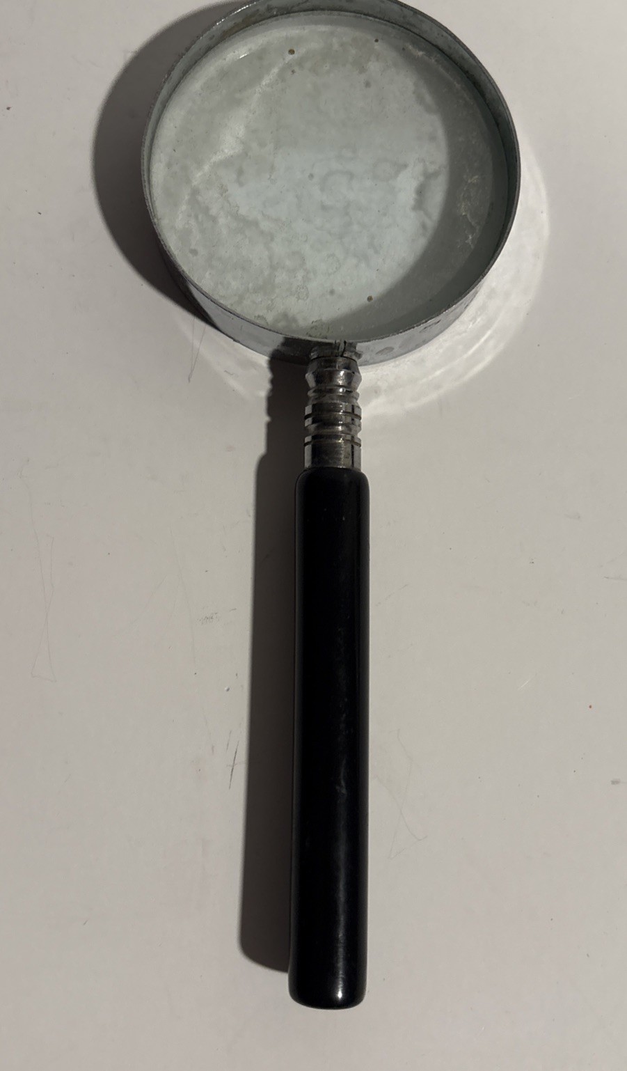 Vintage 1970’s Round Magnifying Glass 3 1/2”
