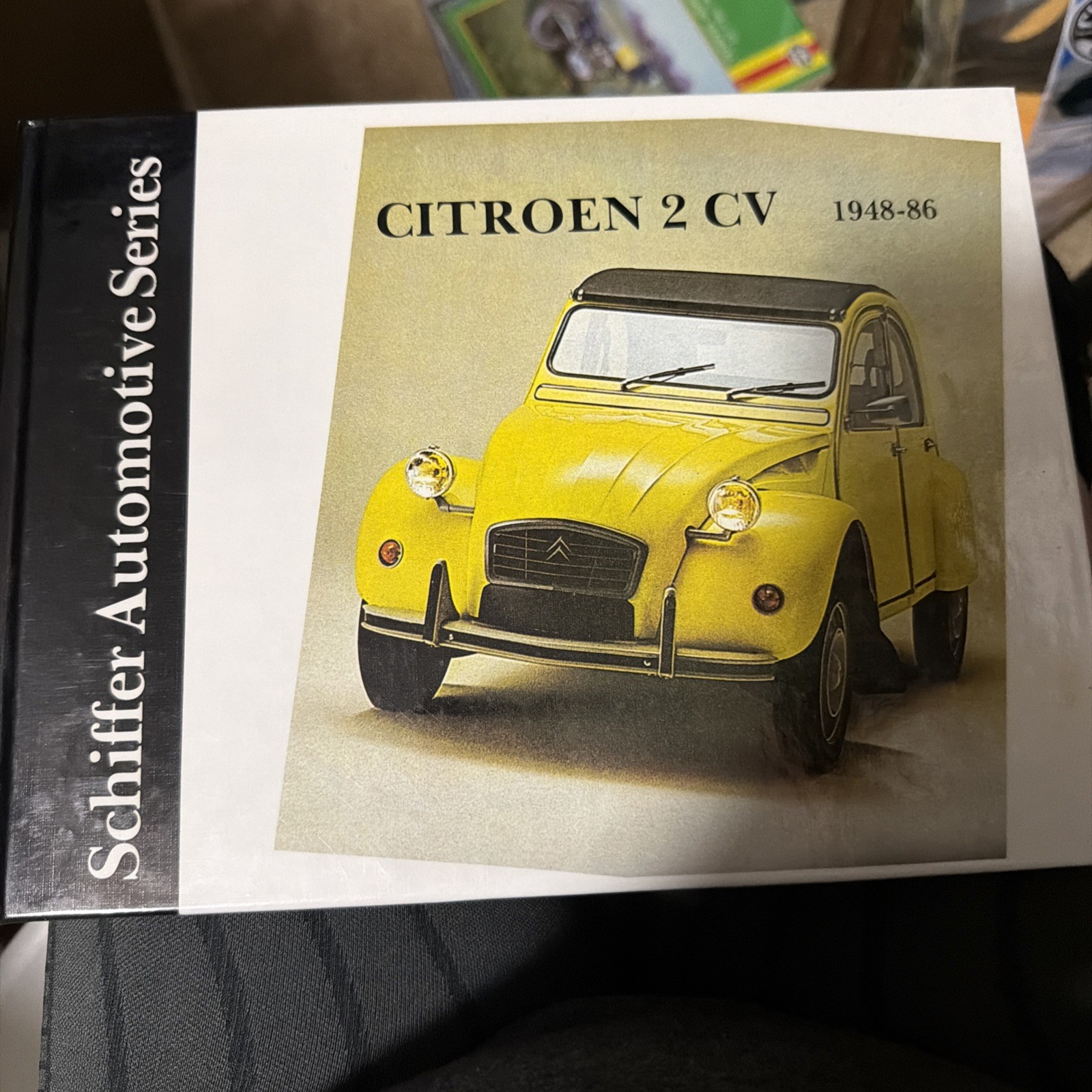 Schiffer Automotive Books Citroen 2 CV 1948-46