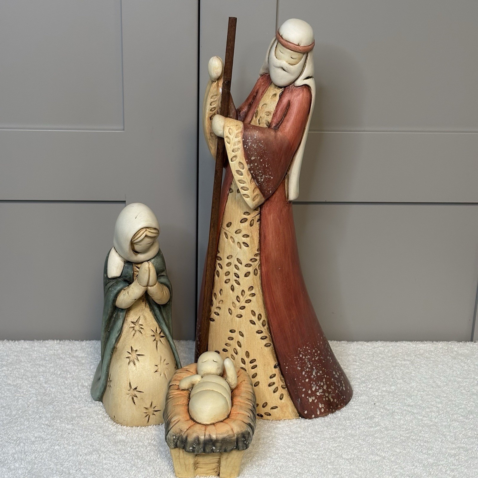 Nativity Holy Family Mary/Joseph/Baby Jesus 2005 The Encore Group WTR-638 --13\