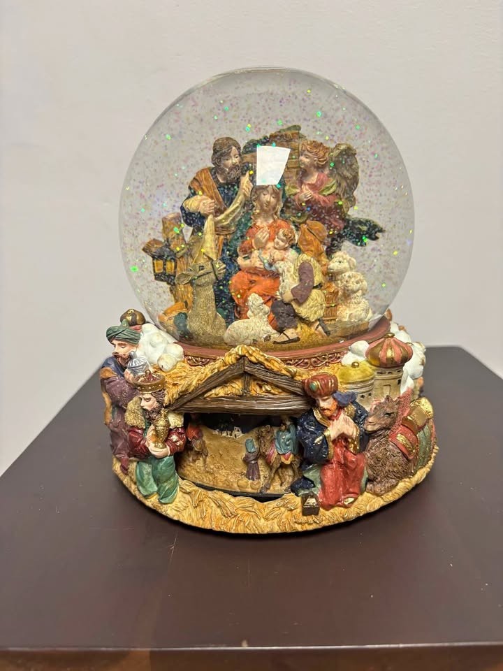 Vintage Kirkland Signature Deluxe Musical Rotating Nativity Snow Globe