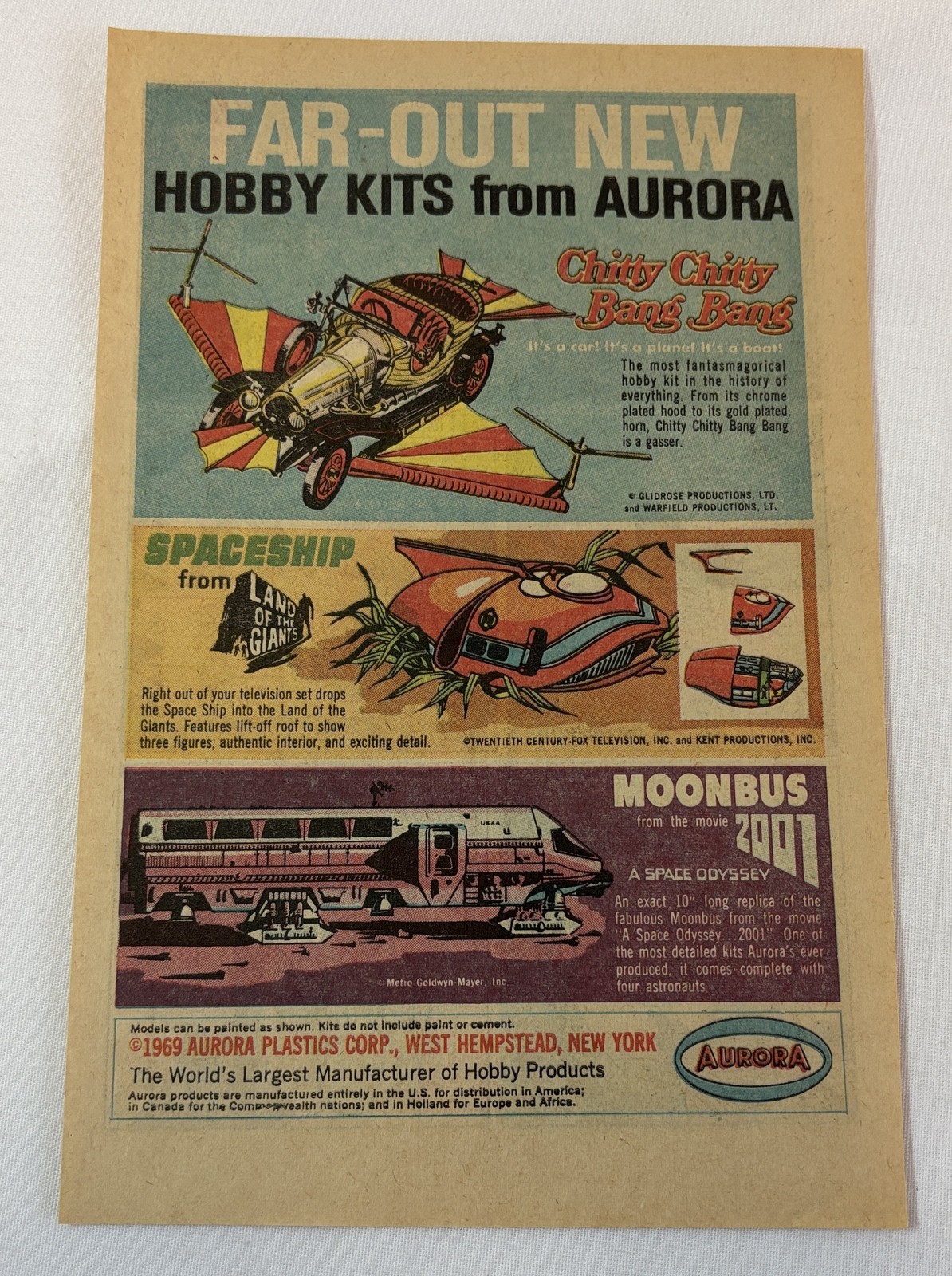1969 Aurora ad~CHITTY CHITTY BANG BANG,LAND OF THE GIANTS SPACESHIP,2001 MOONBUS