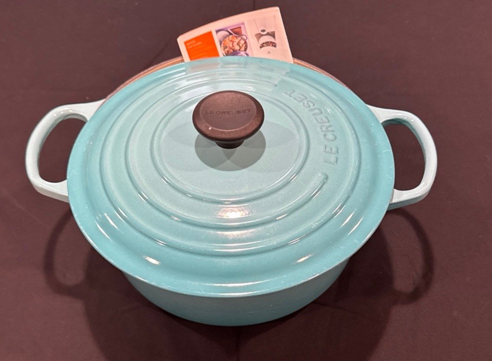 Le Creuset Signature Cast Iron 5.5 Qt Dutch Oven Caribbean 5 1/2 Quart #26 NWOT