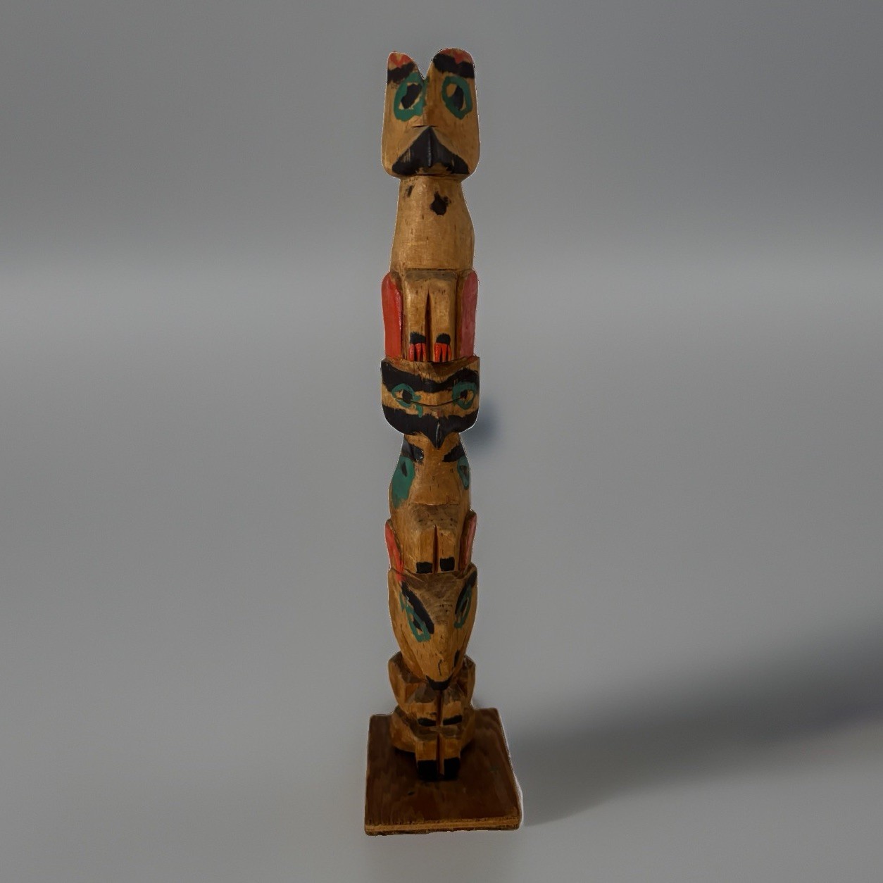 Antique Northwest Coast Totem Pole: Nootka ca 1930   13