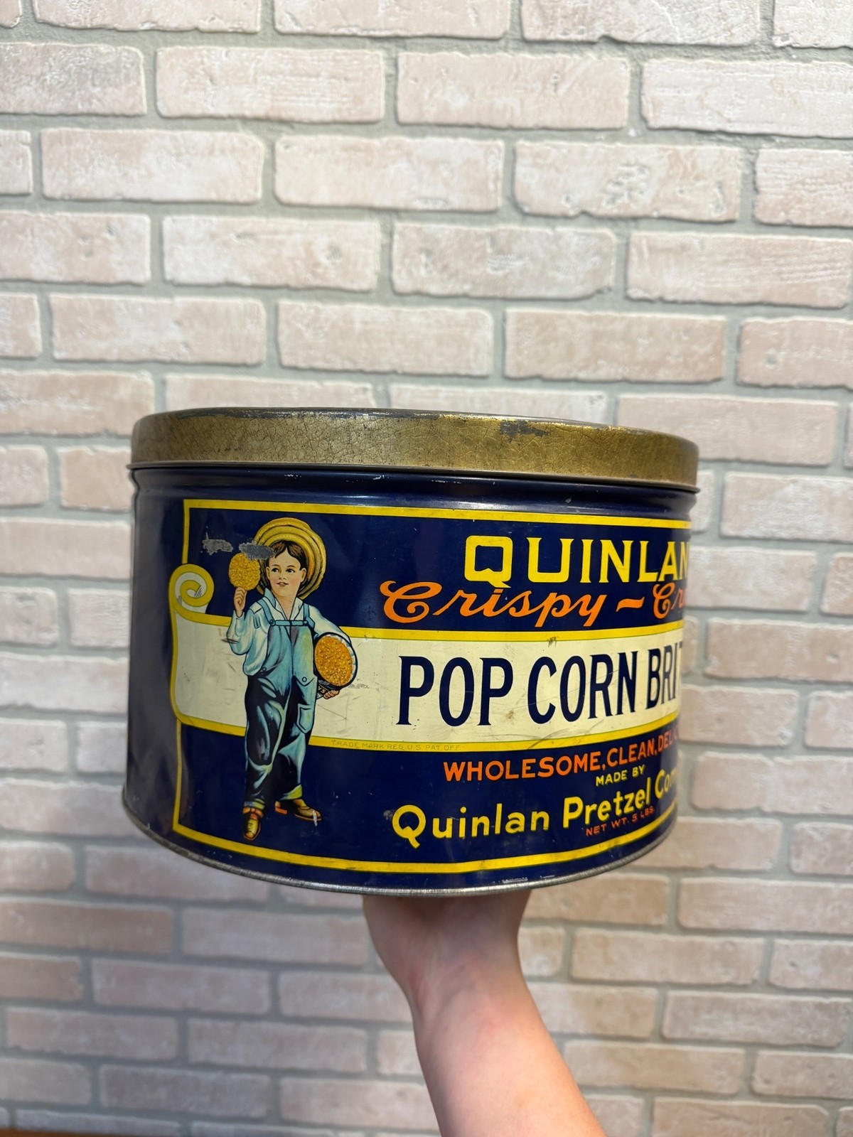 RARE Vintage 1920s Quinlan Popcorn Brittle Confectionery Tin Advertising Pretzel