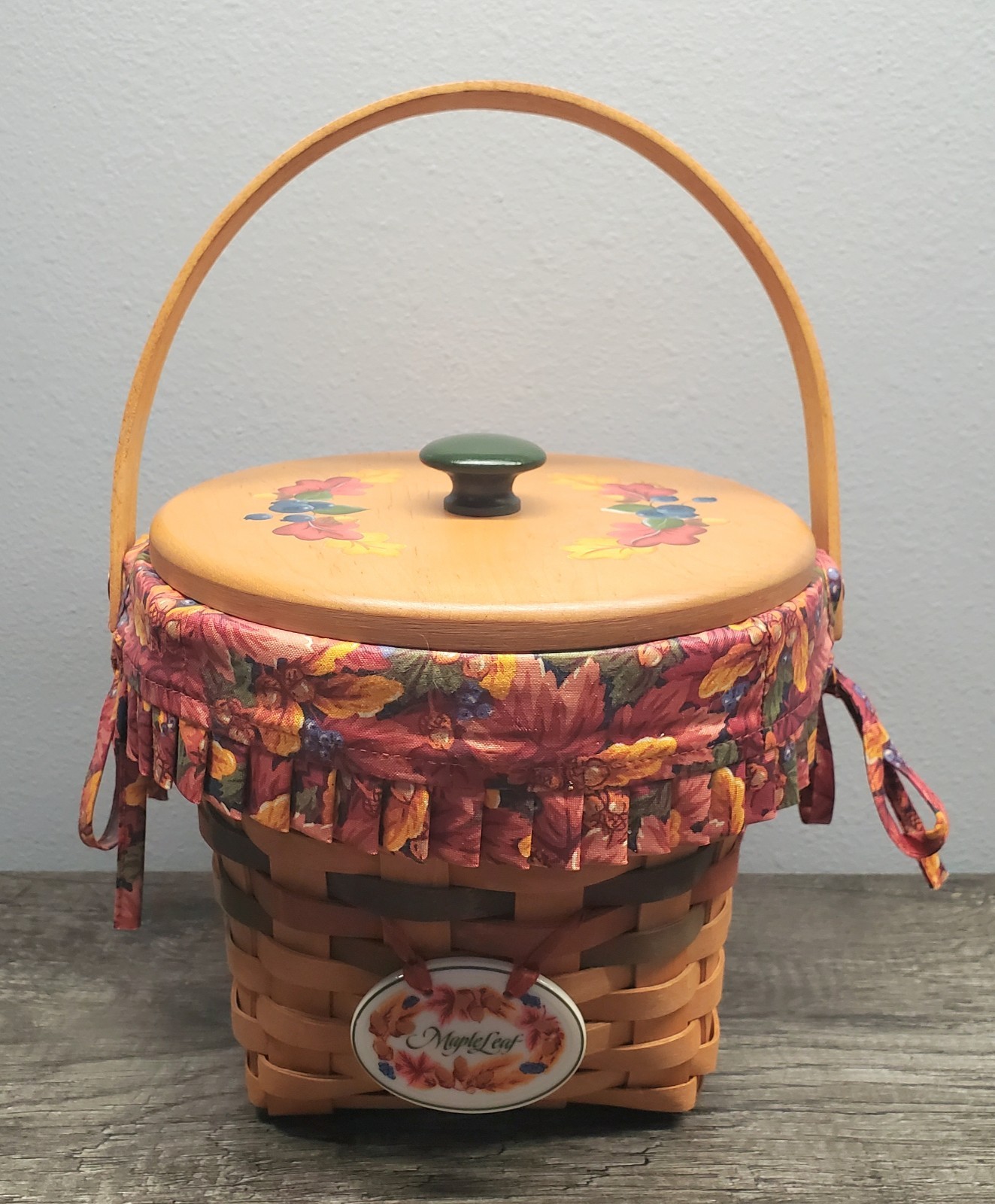 Longaberger 1996 Autumn Maple Leaf Basket w Lid Liner Divider Protector & Tie On