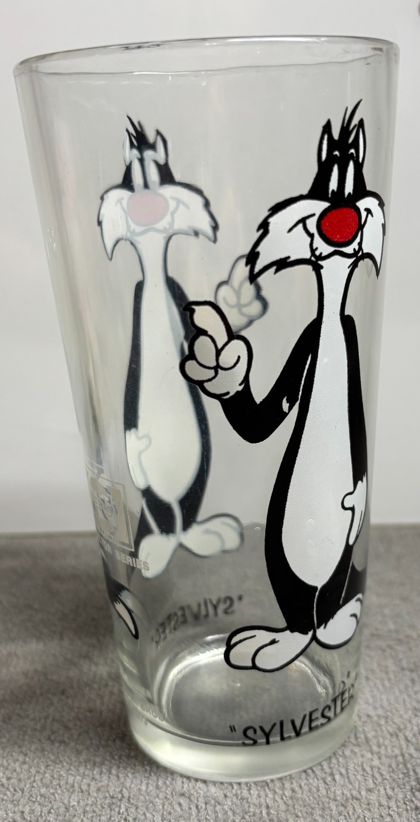 Vintage 1973 Pepsi Warner Bros. Looney Tunes Sylvester Collector Series Glass