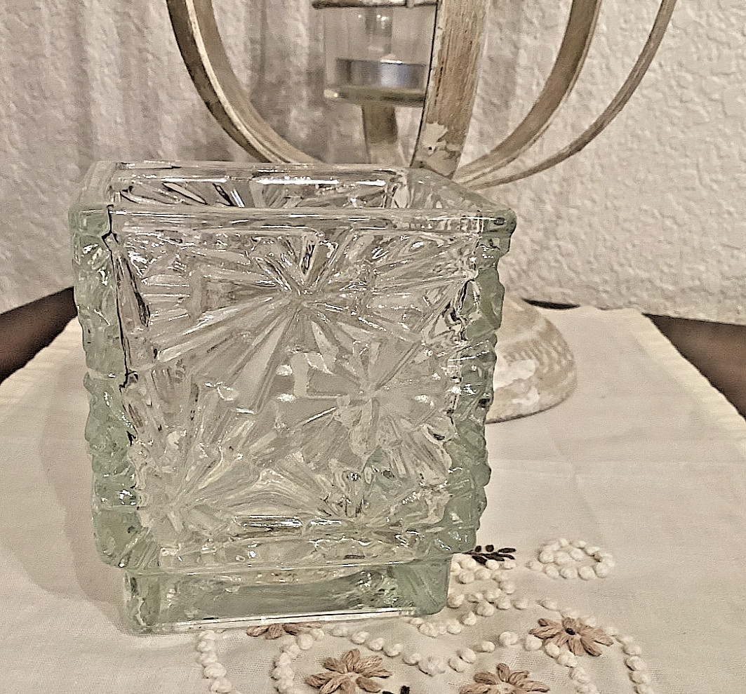 VINTAGE Avon Starburst Crystal Cut Heavy Glass Footed Votive Holder Artsy Decor