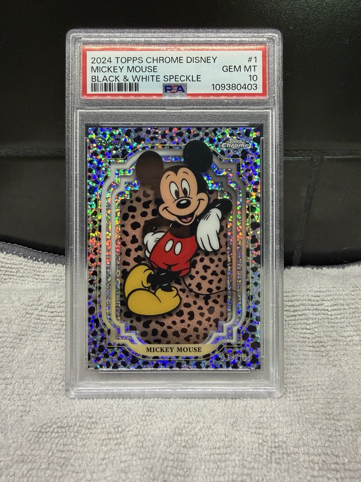 2024 Topps Chrome Disney Mickey Mouse Black & White Speckle #1 038/101 PSA 10