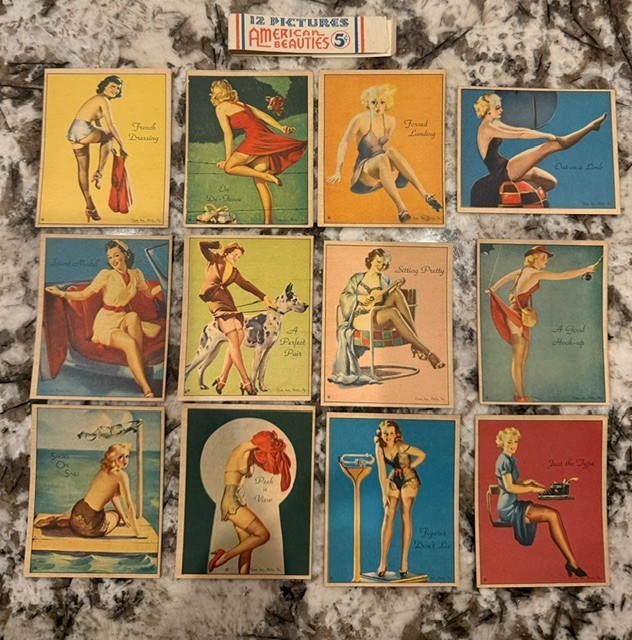 1944 GUM INC AMERICAN BEAUTIES R59 12 CARD PIN-UP SET W/ ORIGINAL 5¢ BAND