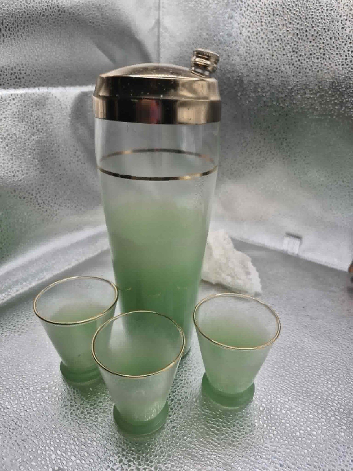 Retro MCM Barware - Green Frosted Glass Cocktail Shaker & Glasses Vintage BLENDO