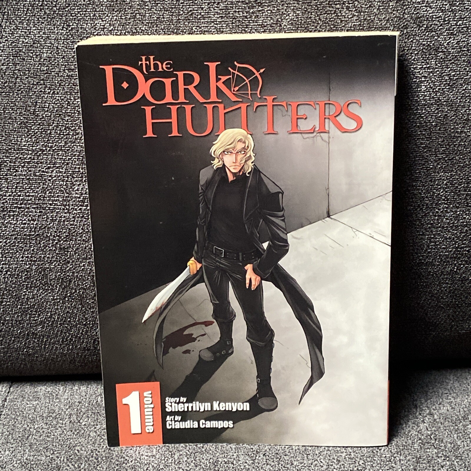 The Dark-Hunters #1 (ST. Martin's Press July 2009)
