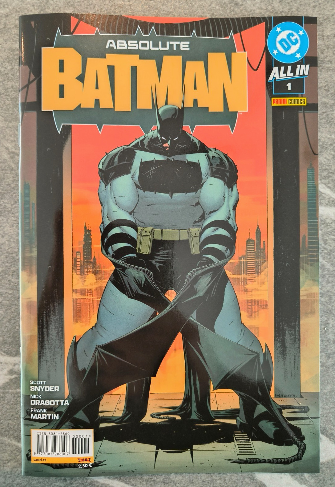 Absolute Batman 1 2025 NM 1st Panini Spain Variant Snyder Dragotta Frank Martin