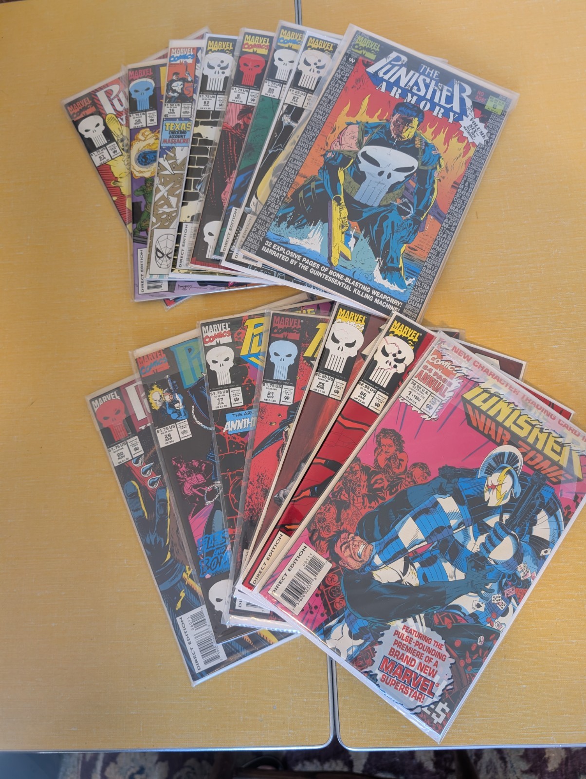 Lot x30 Punisher Marvel Comic Books War Zone War Journal Suicide Run Armory +++