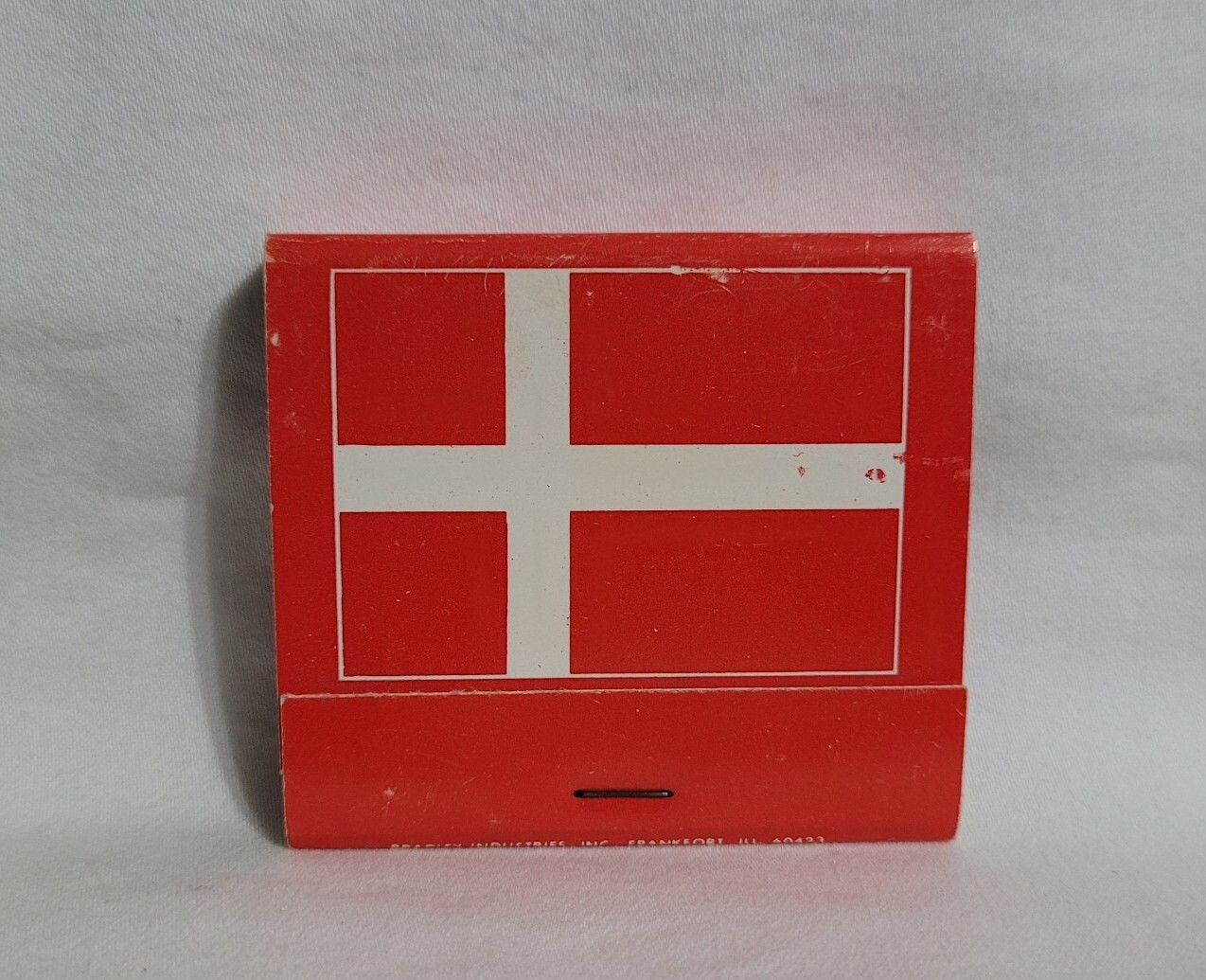 Vintage Matchbook Nielsen's Restaurant Chicago Illinois Advertising Matches Full