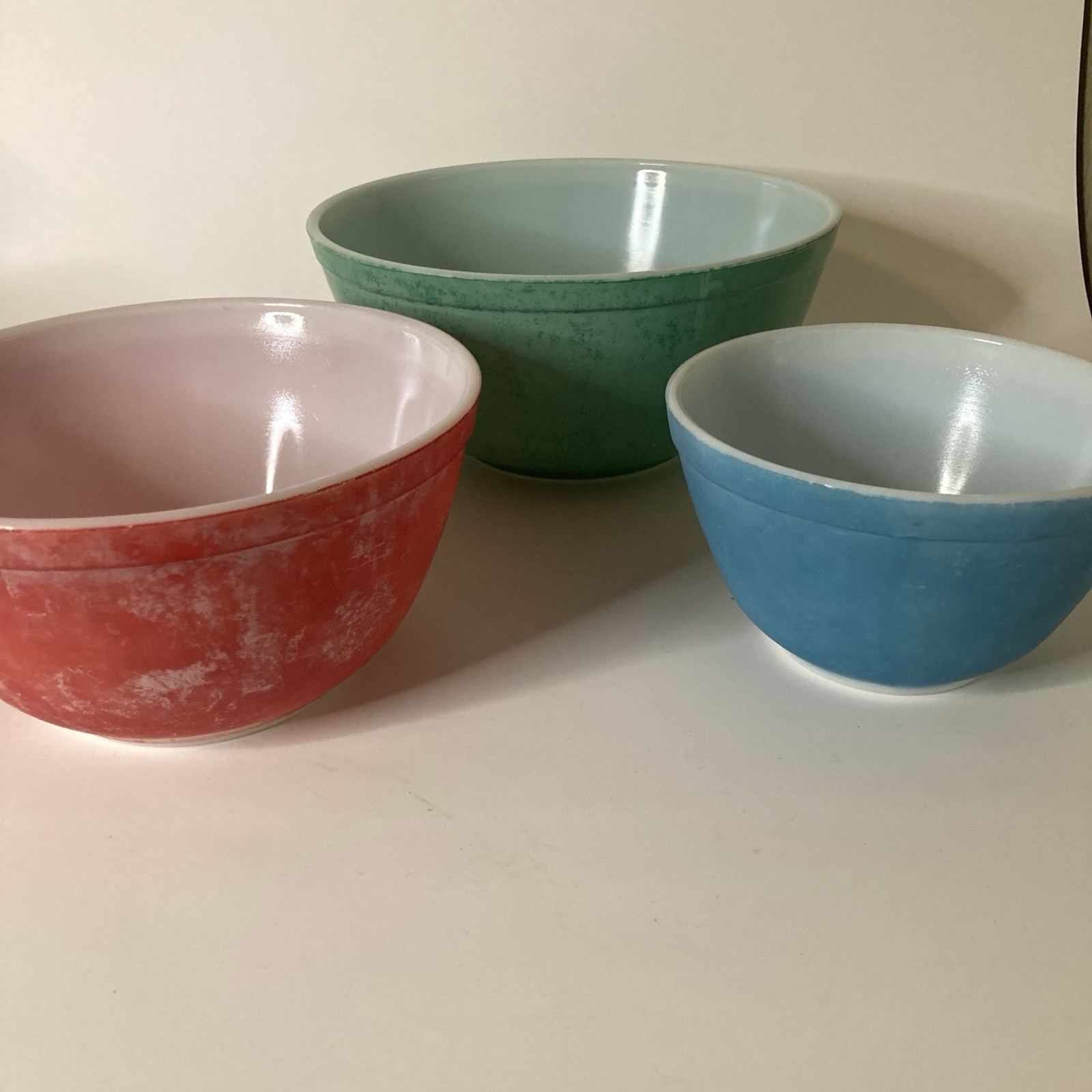 PYREX Primary Color Set 3 Vtg Nesting Mixing Bowls Blue Red Green