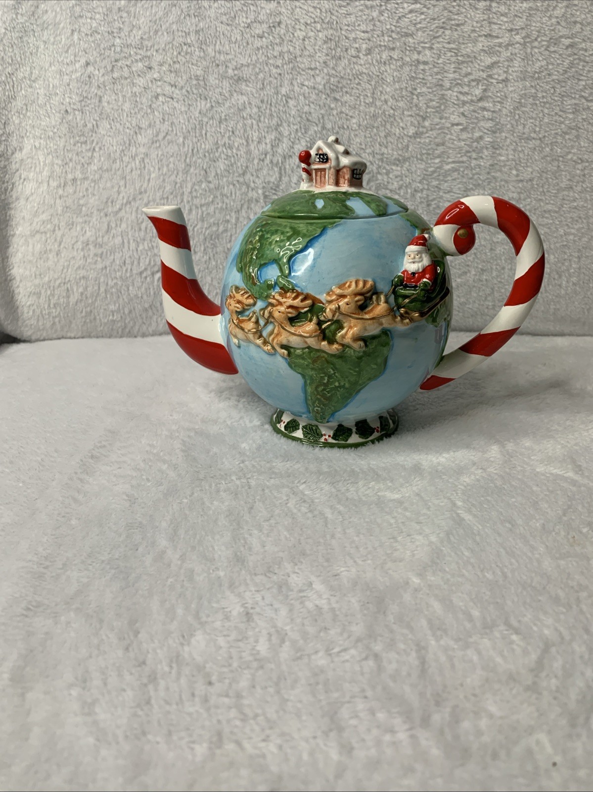 Vintage OCI Christmas Globe Teapot Santa Reindeer Hand Painted Ceramic 8.5”